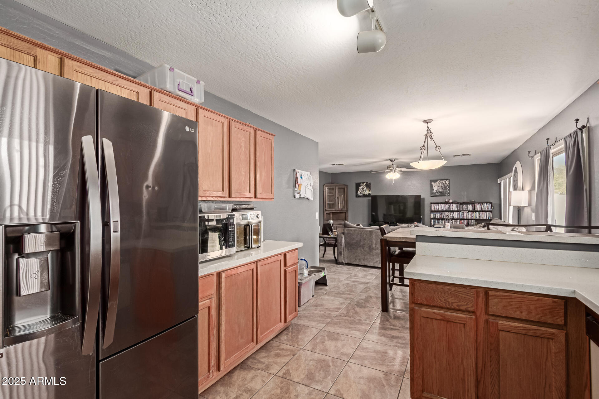 12305 W Flores Drive Property Photo 9