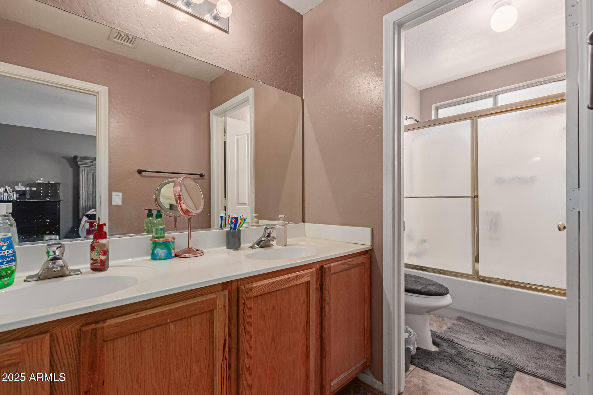 12305 W Flores Drive Property Photo 13