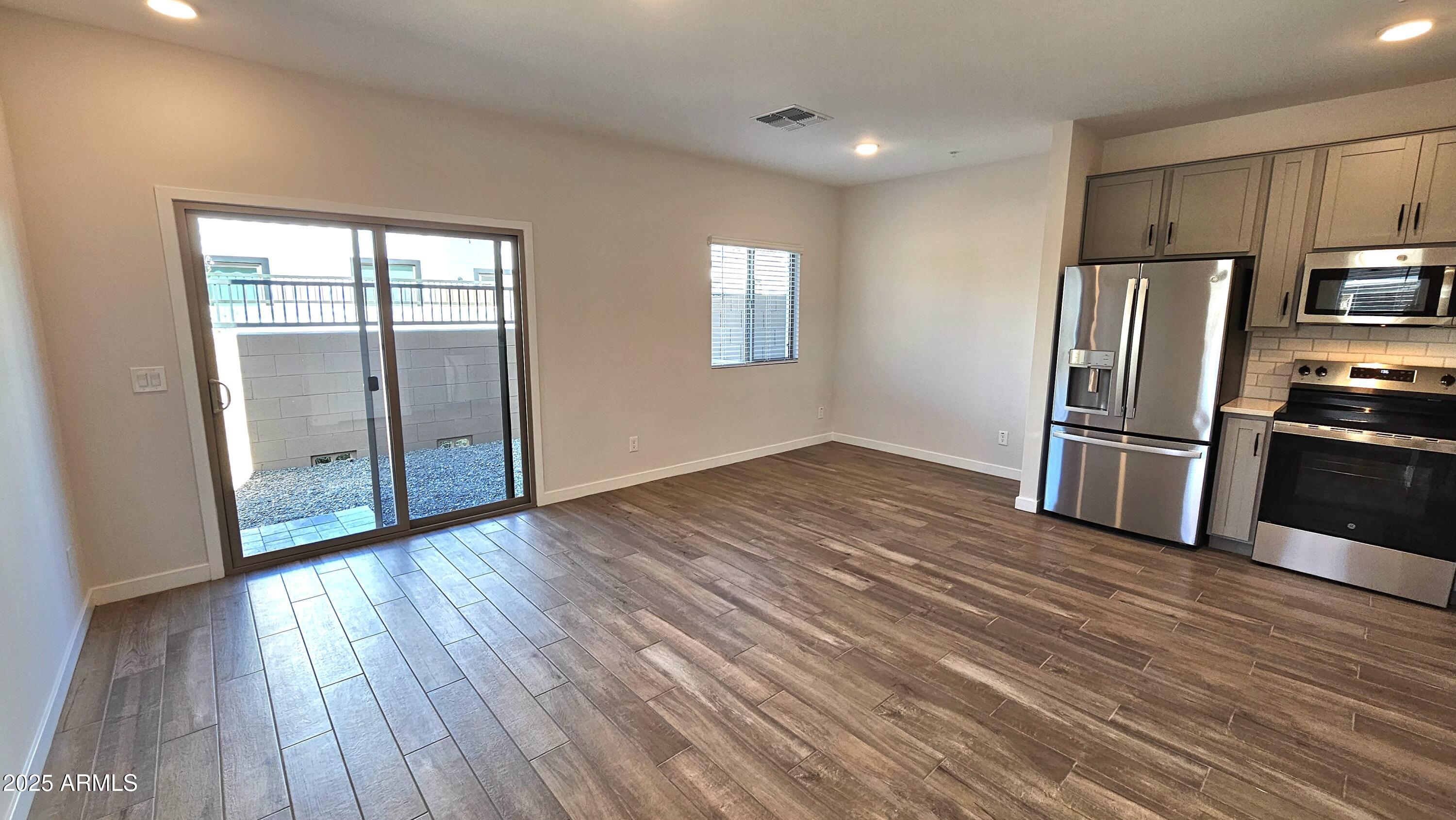2834 W Eagle Talon Road Property Photo 5
