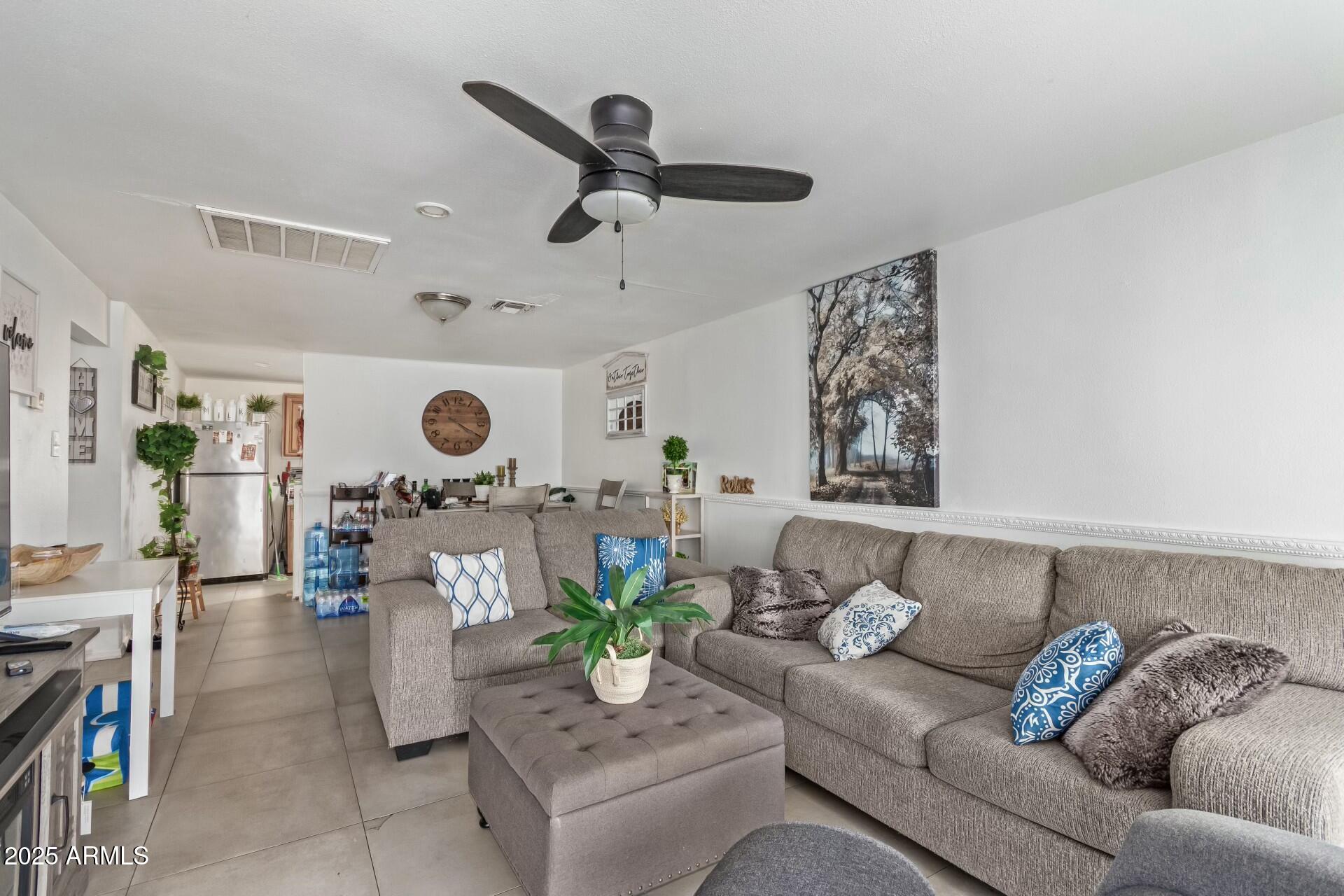 8422 W Jefferson Street Property Photo 4