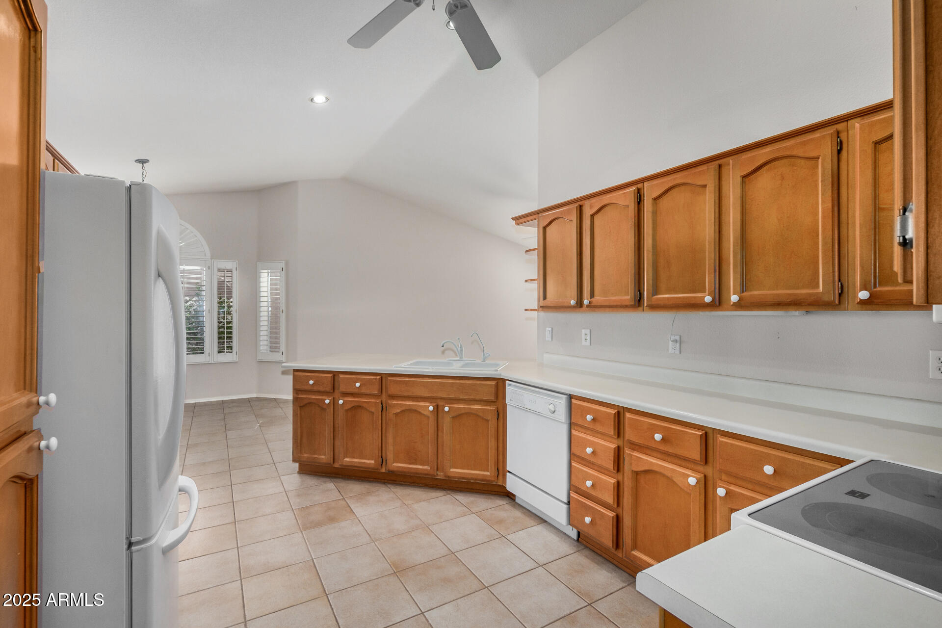 9237 E Diamond Drive Property Photo 8