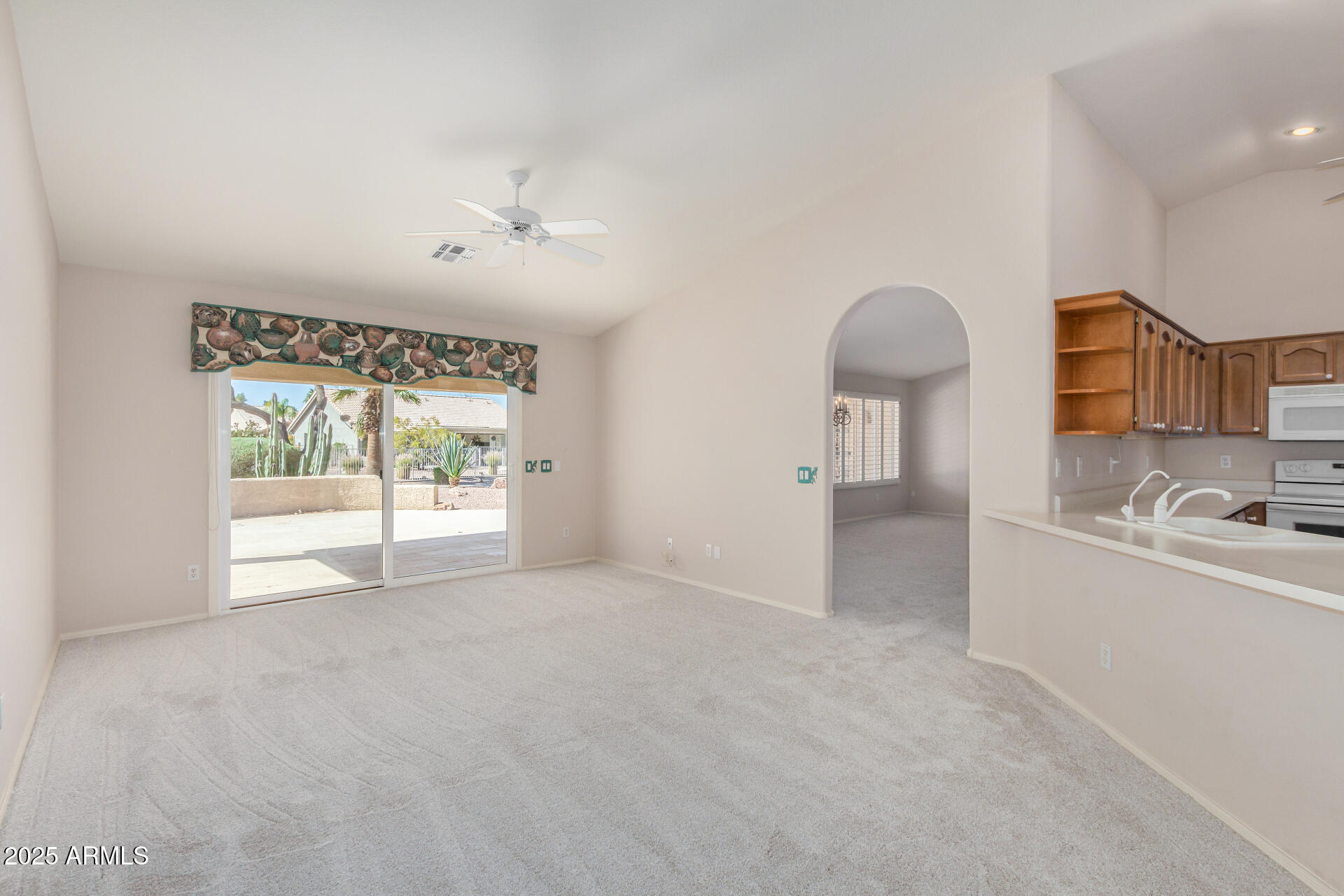 9237 E Diamond Drive Property Photo 12