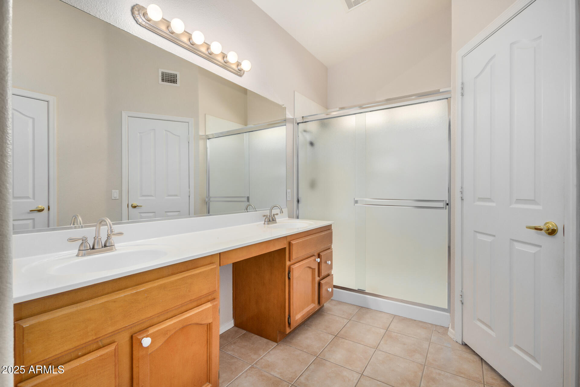 9237 E Diamond Drive Property Photo 15