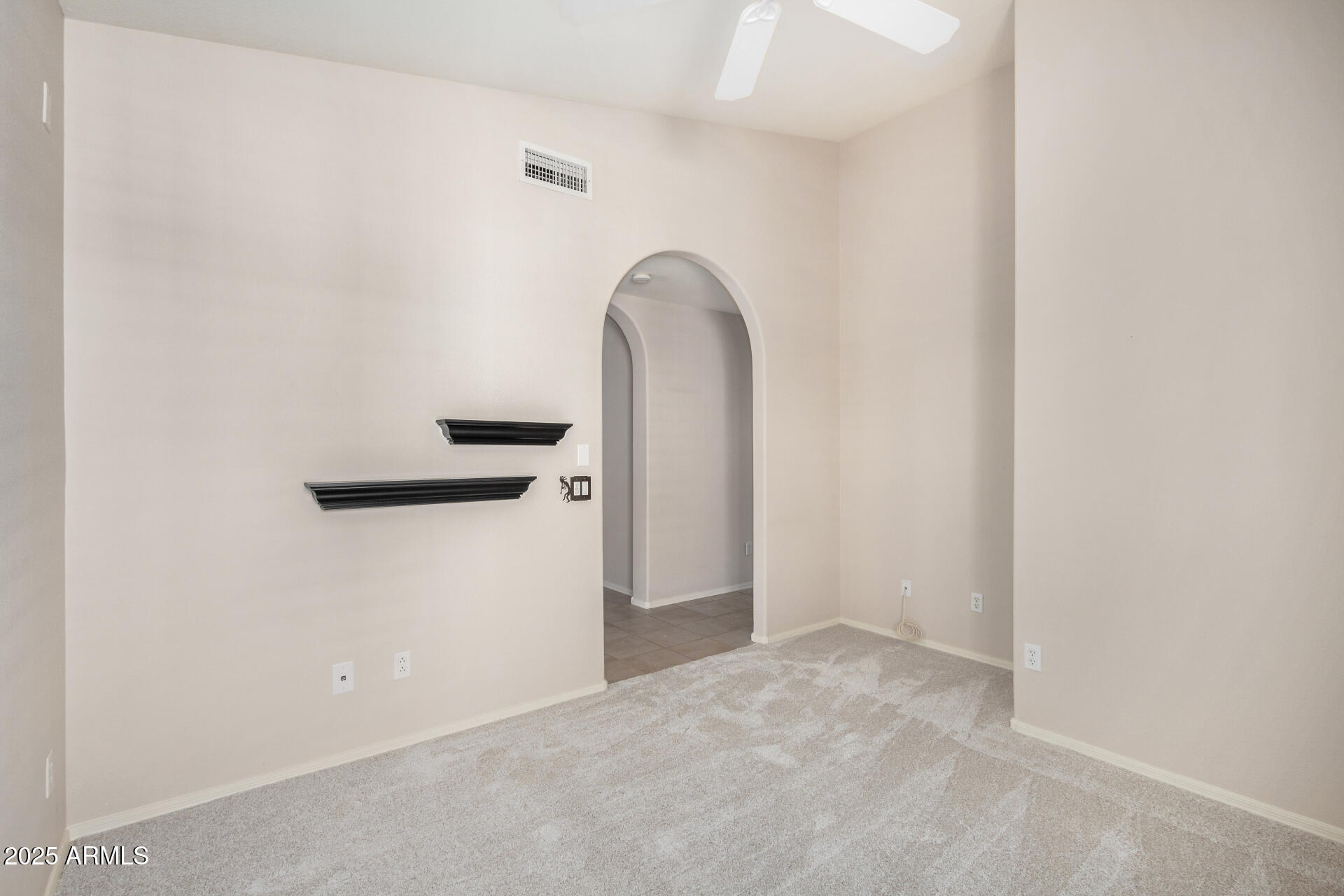 9237 E Diamond Drive Property Photo 16