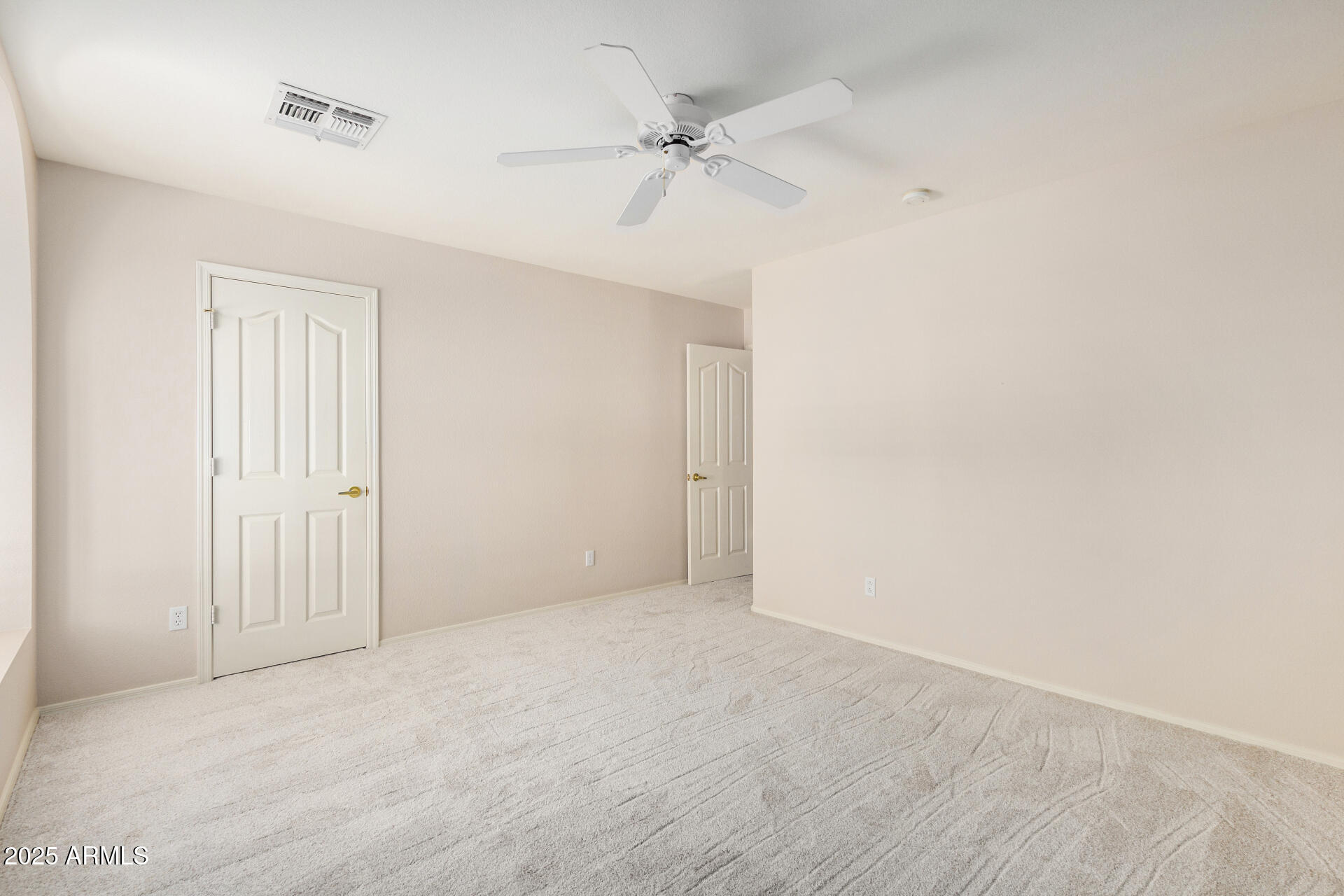 9237 E Diamond Drive Property Photo 18