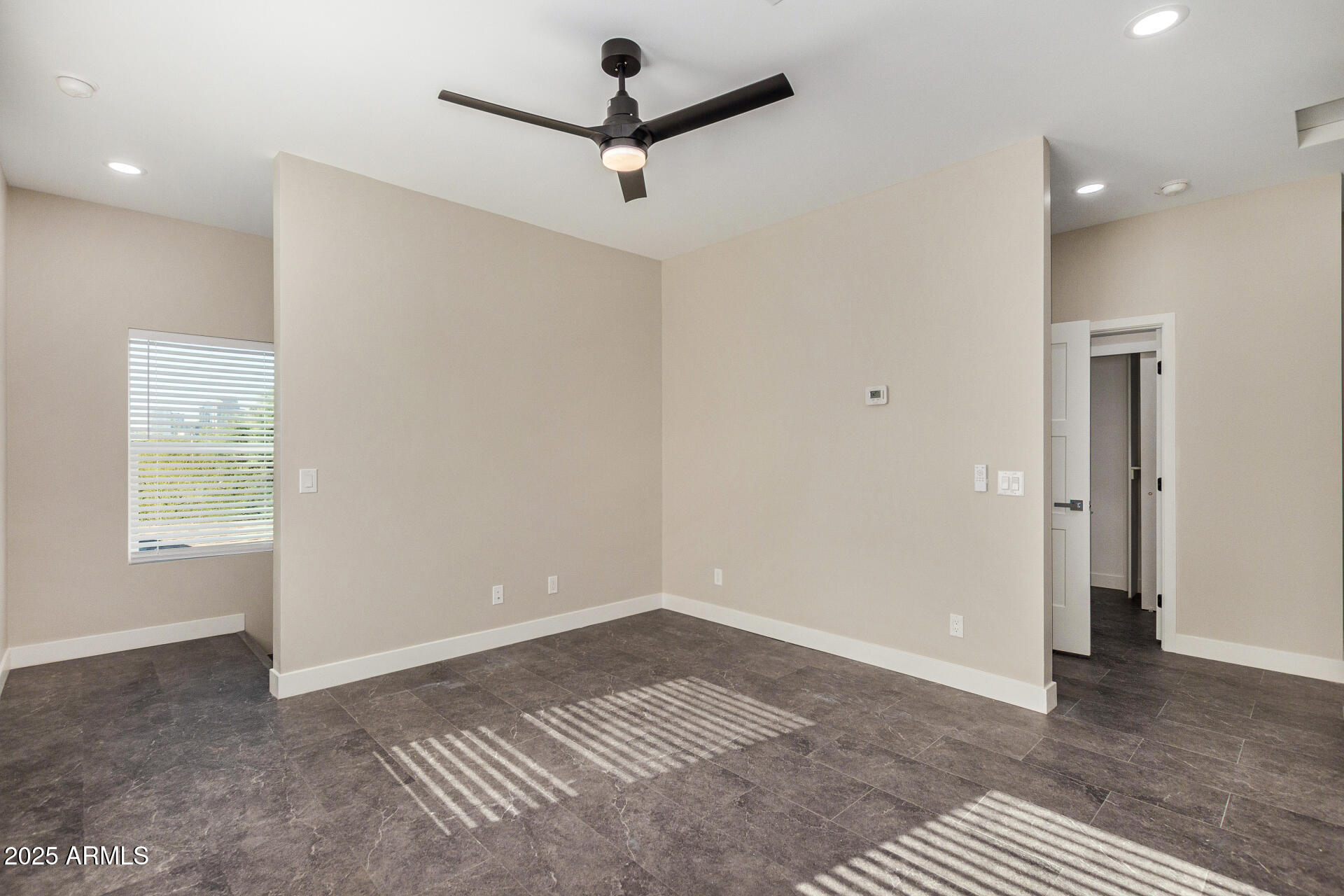 1305 E Madison Street Property Photo 4