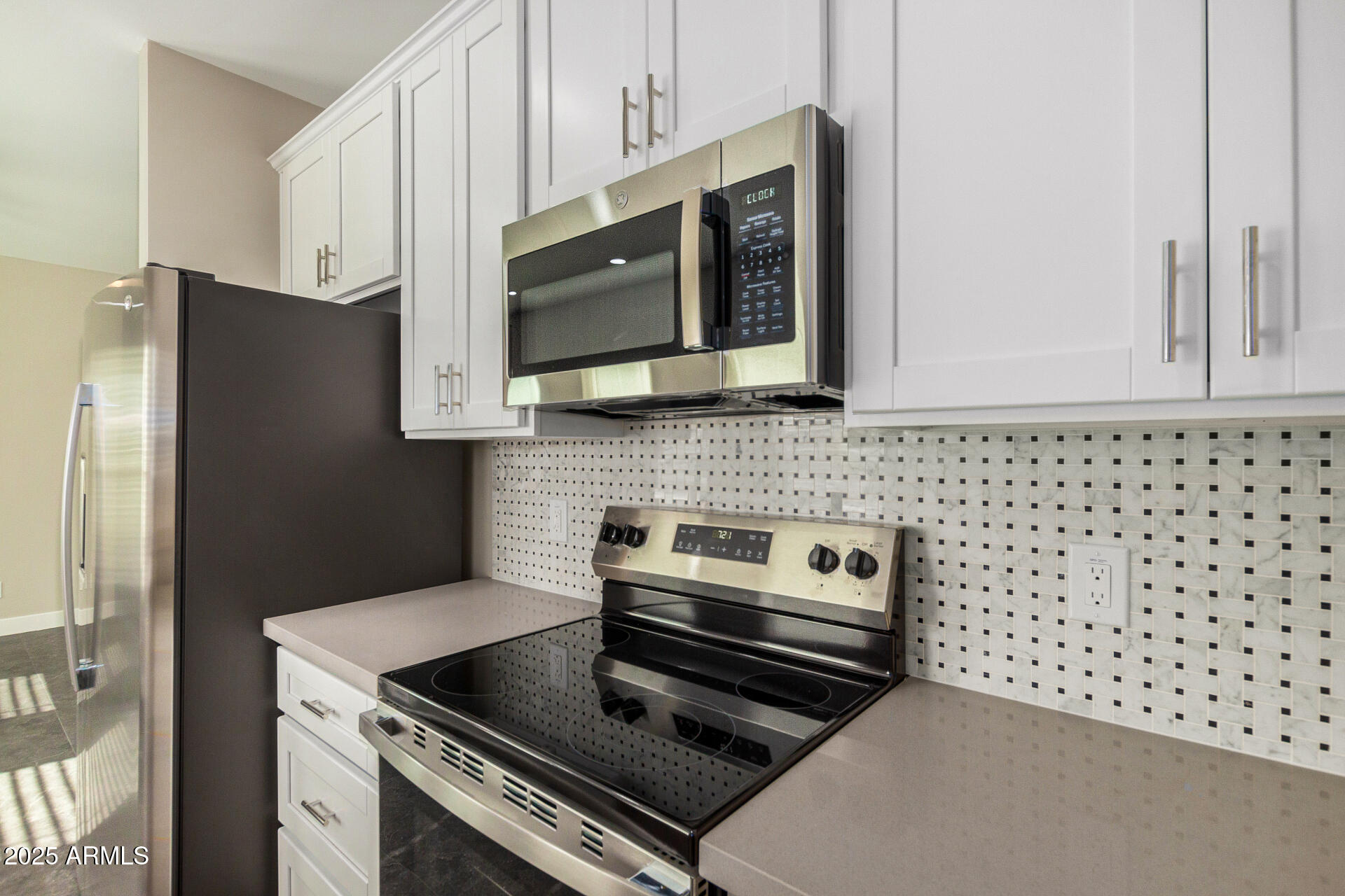 1305 E Madison Street Property Photo 10