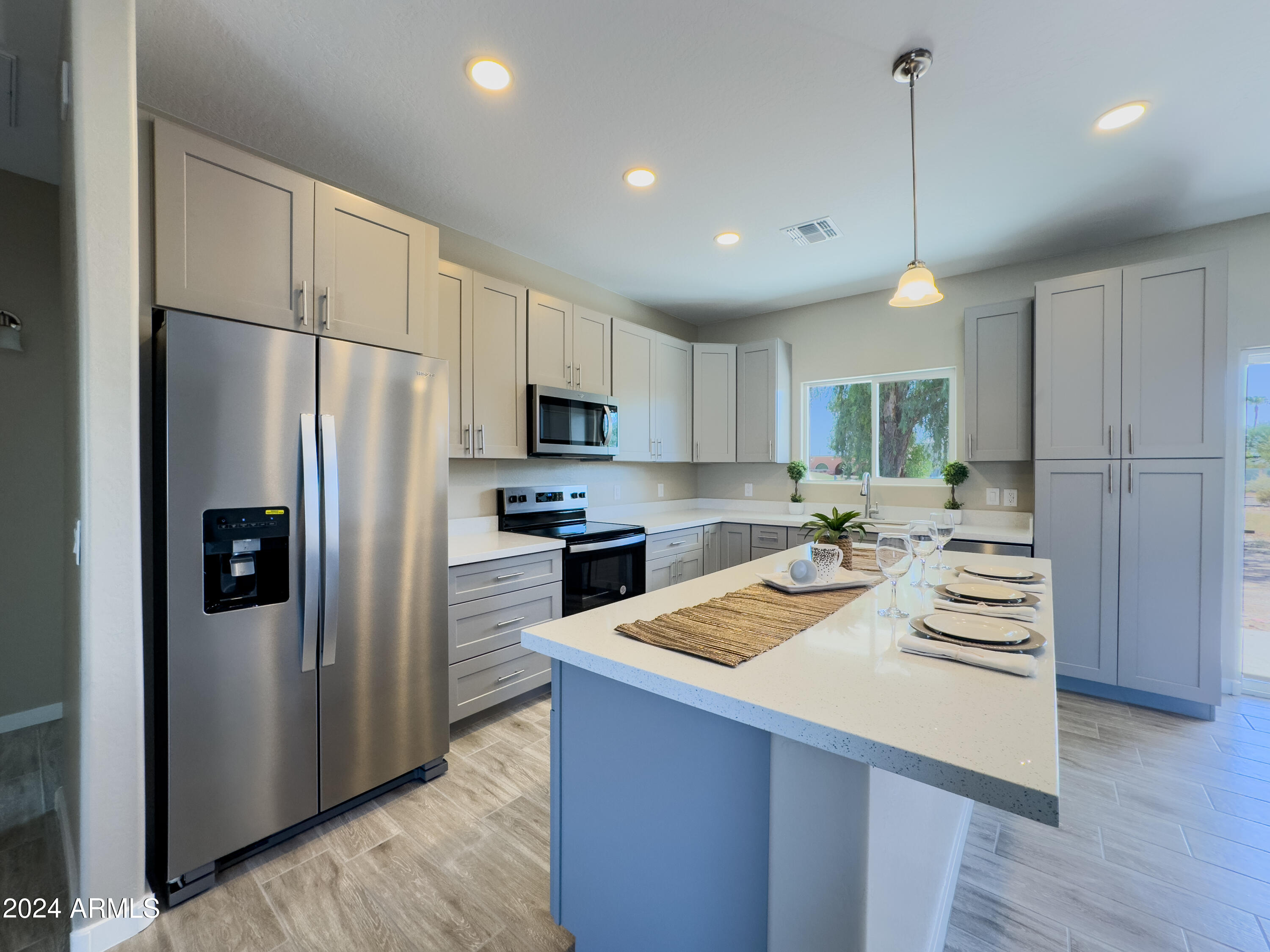 15235 S Country Club Drive Property Photo 4