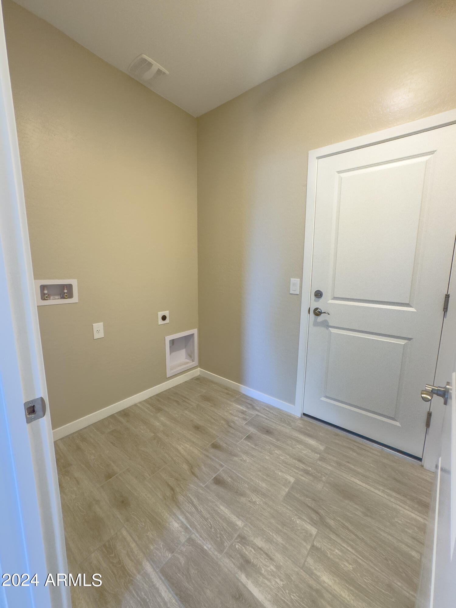 15235 S Country Club Drive Property Photo 15