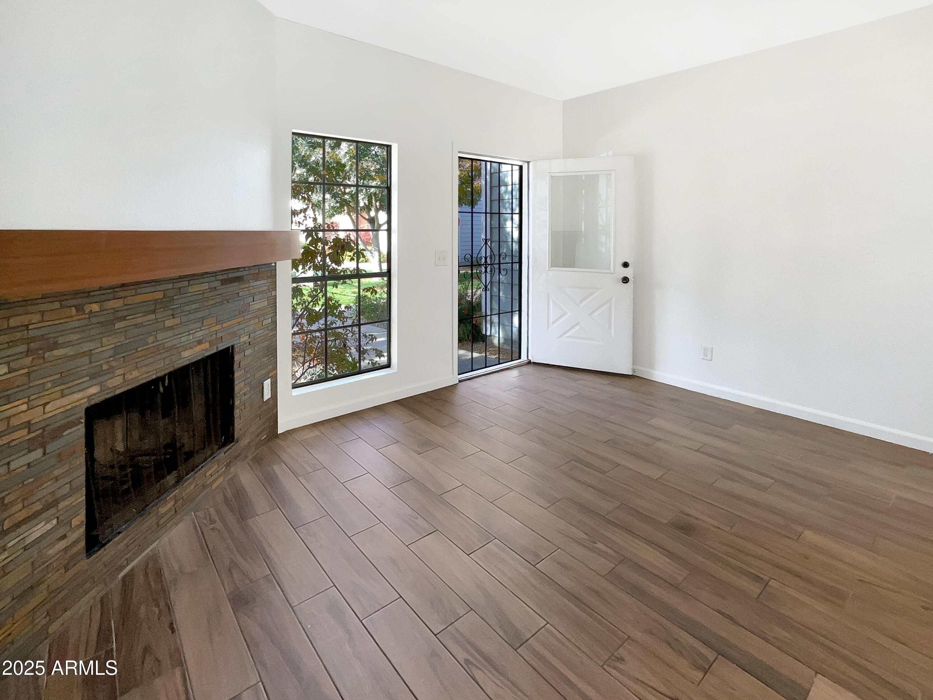 1601 N Saba Street Property Photo 10