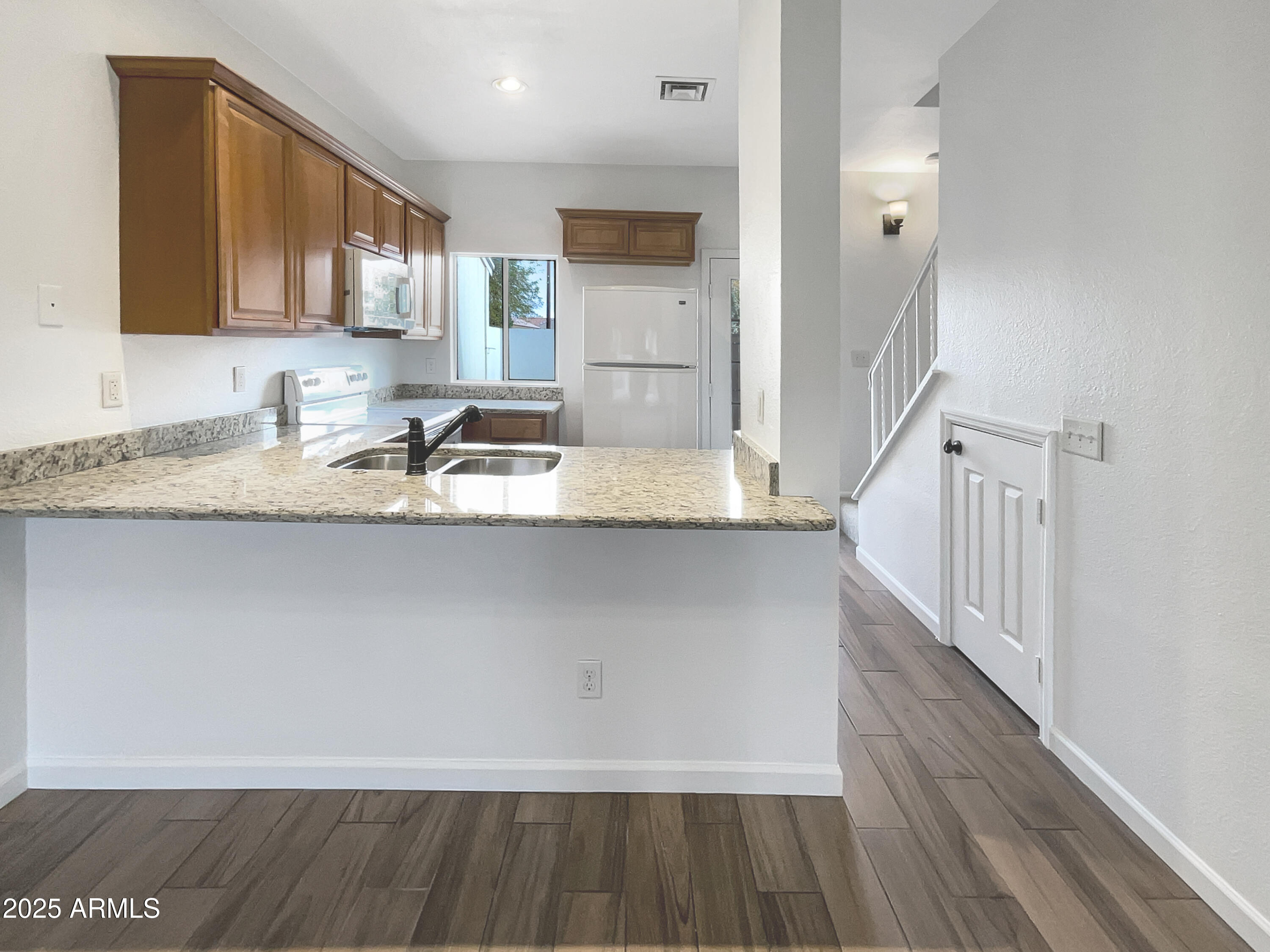 1601 N Saba Street Property Photo 18