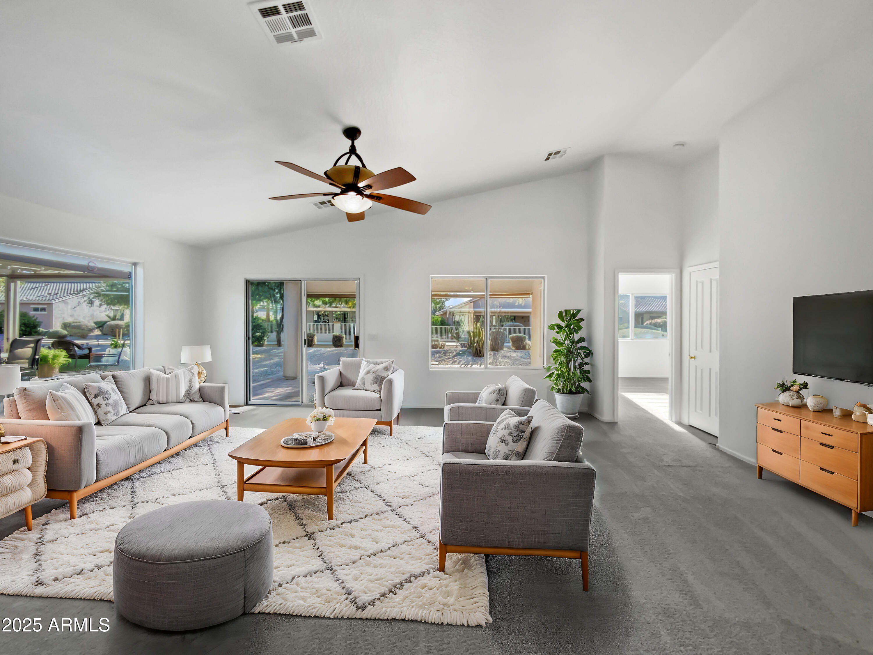 2635 E Desert Wind Drive Property Photo 2