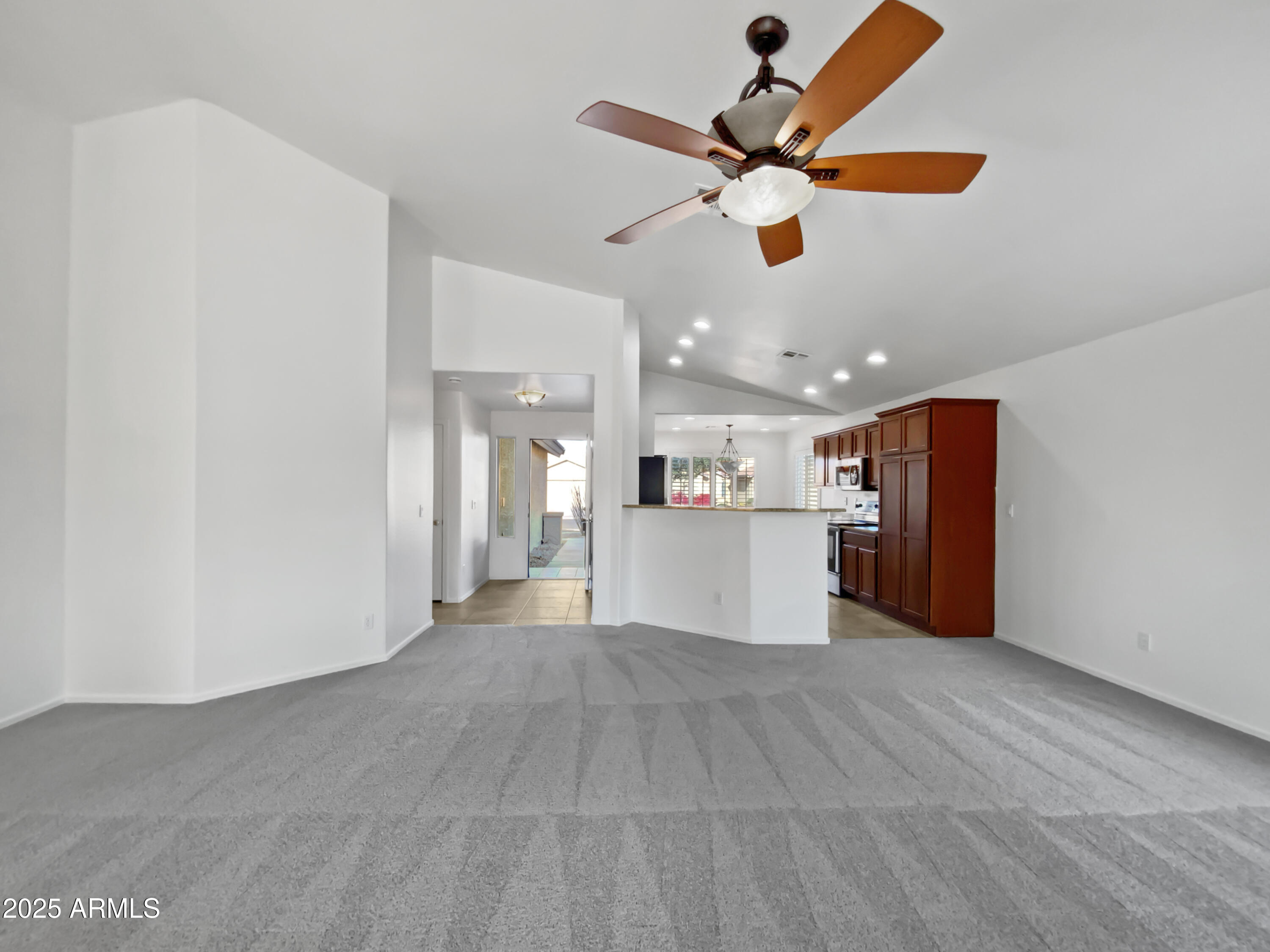 2635 E Desert Wind Drive Property Photo 12