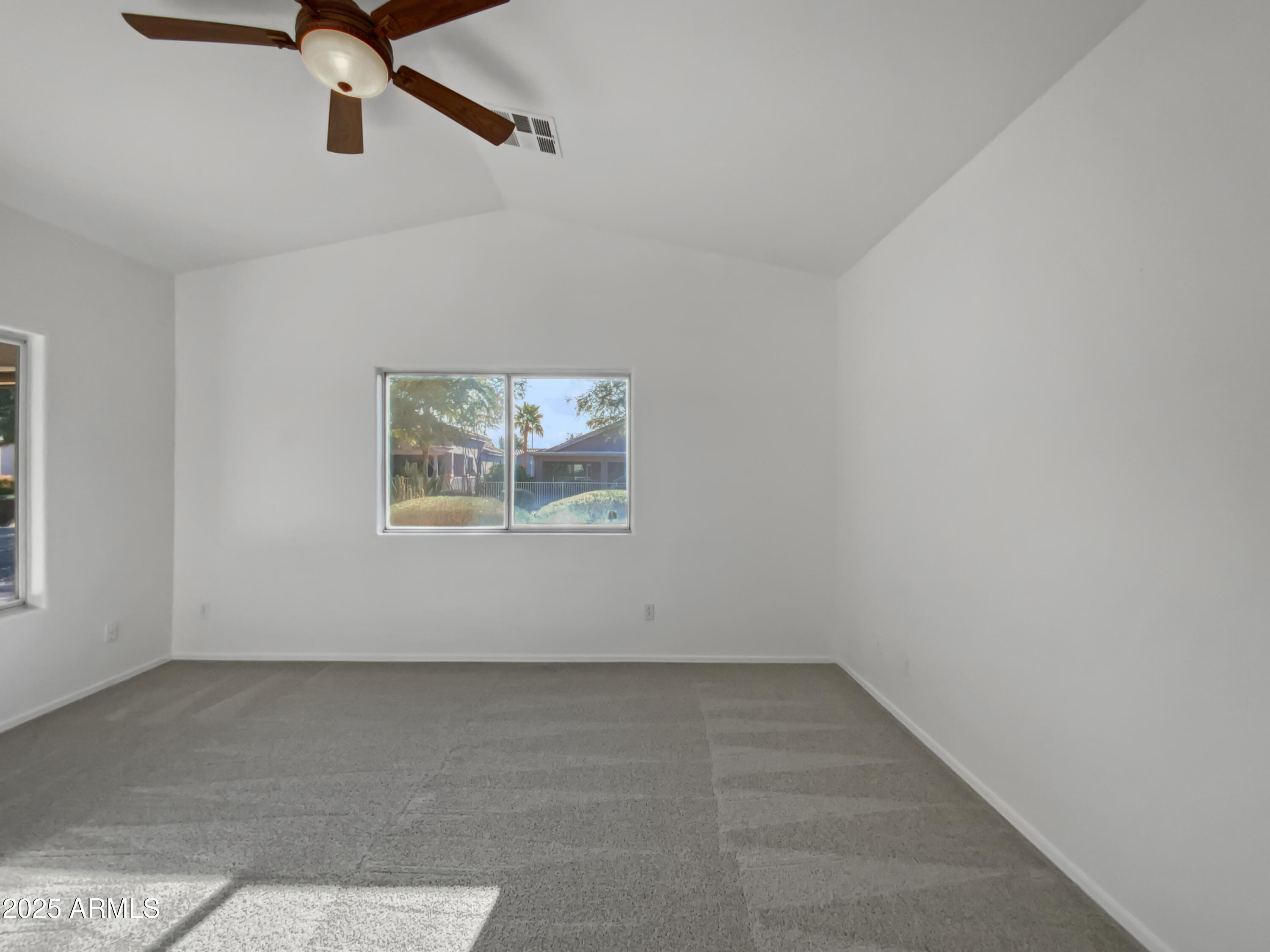 2635 E Desert Wind Drive Property Photo 16