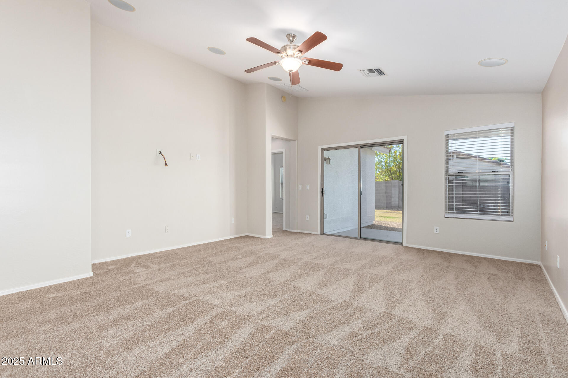 1749 W Desert Mountain Drive Property Photo 7