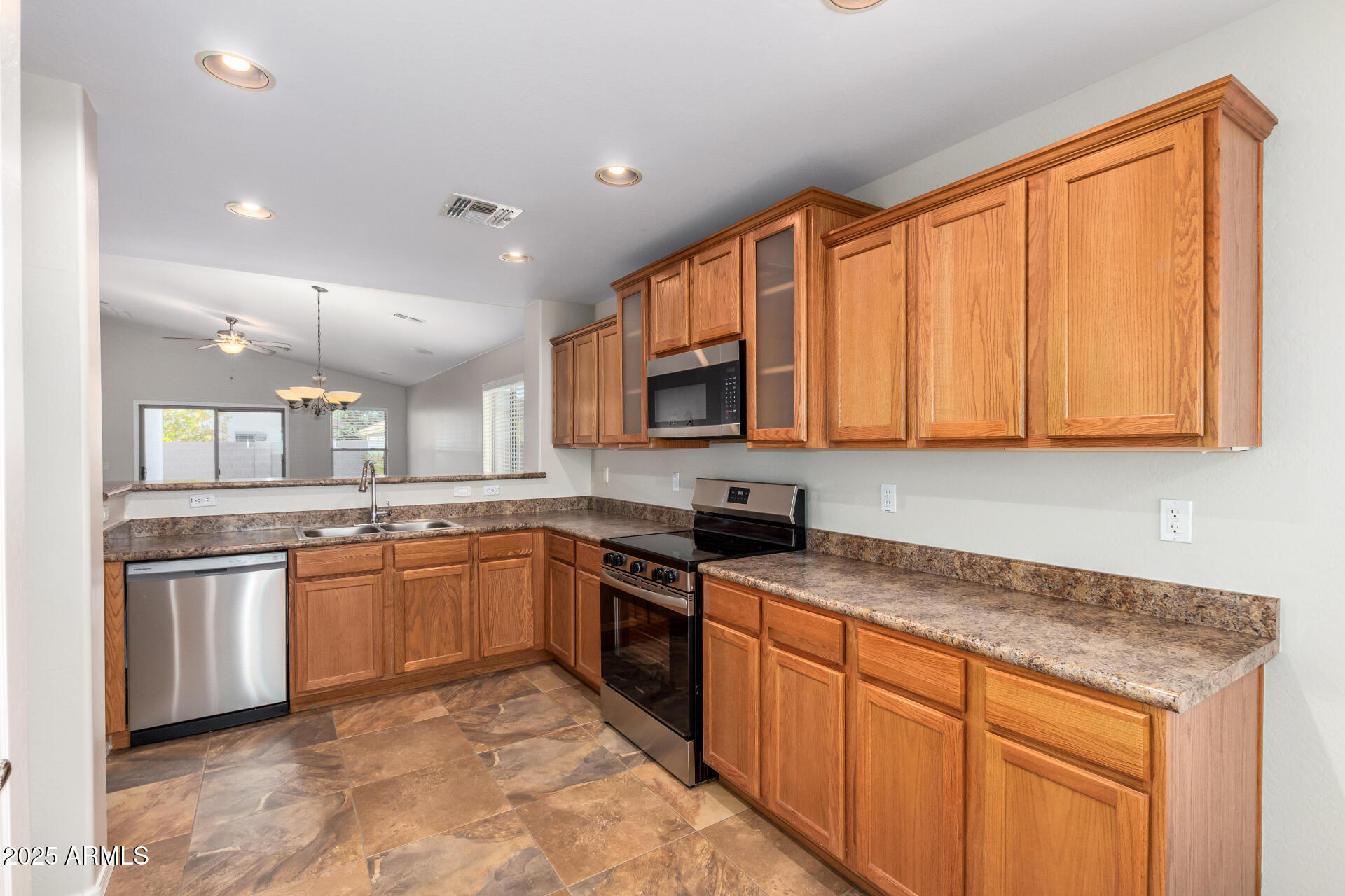 1749 W Desert Mountain Drive Property Photo 11