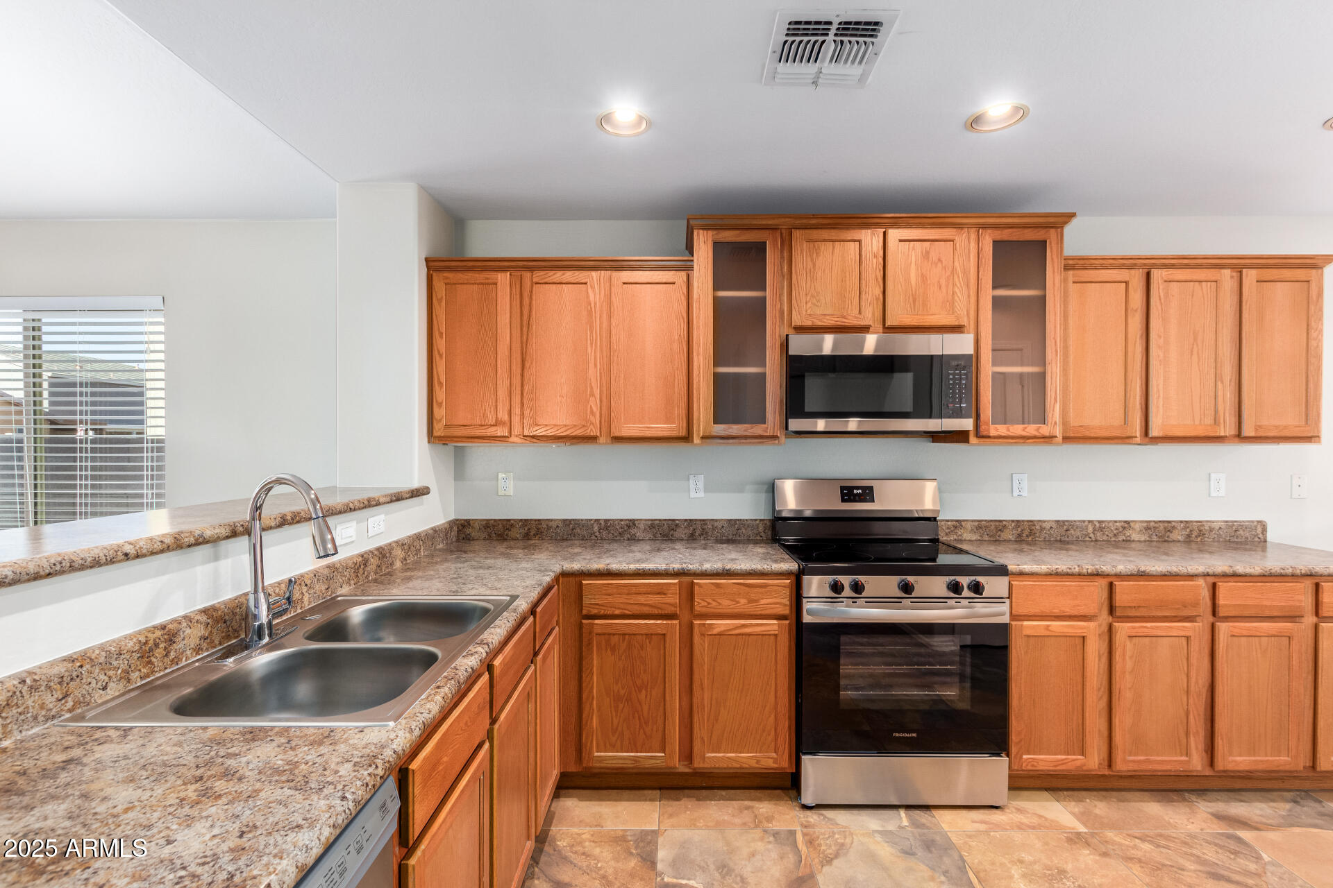 1749 W Desert Mountain Drive Property Photo 12