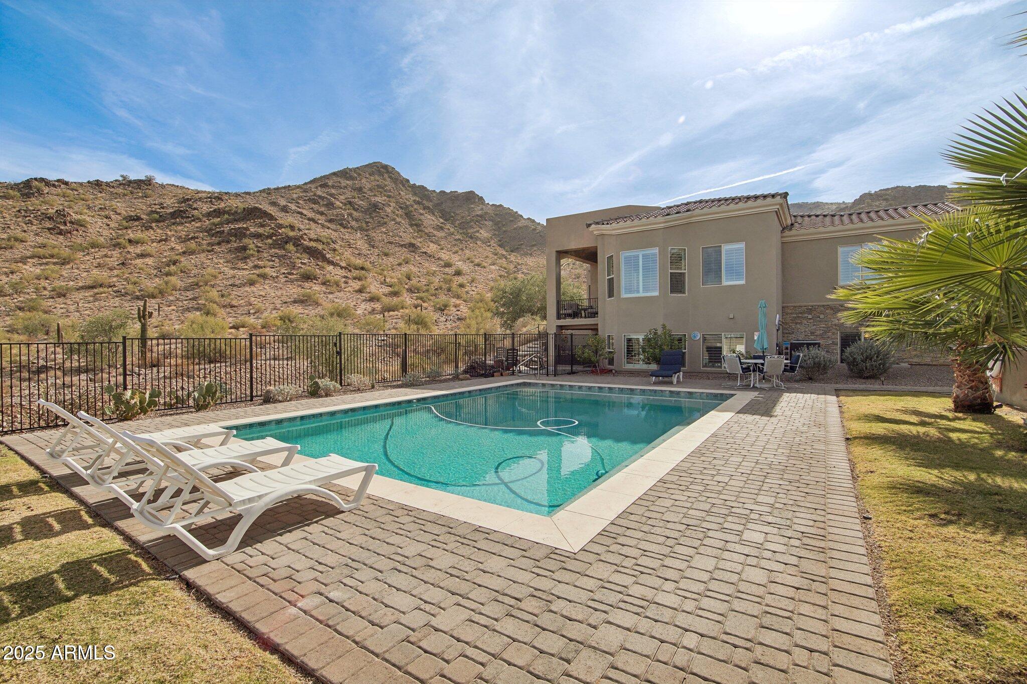 34157 N Mirage Court Property Photo 6