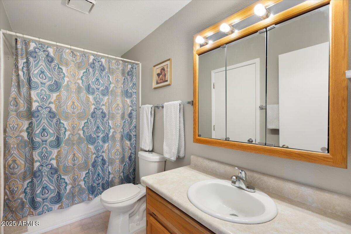 3270 S Goldfield Road Property Photo 5