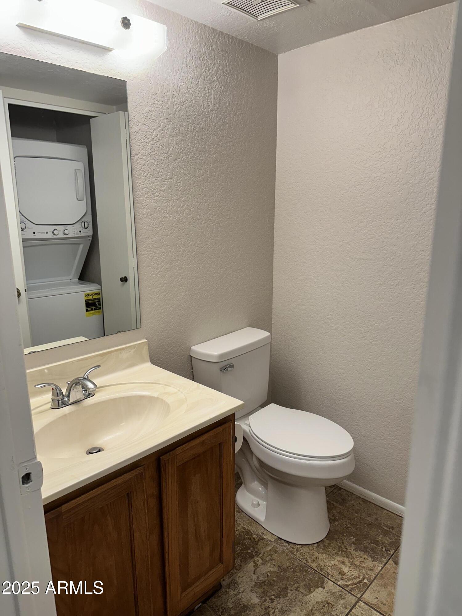 8625 E Belleview Place Property Photo 15
