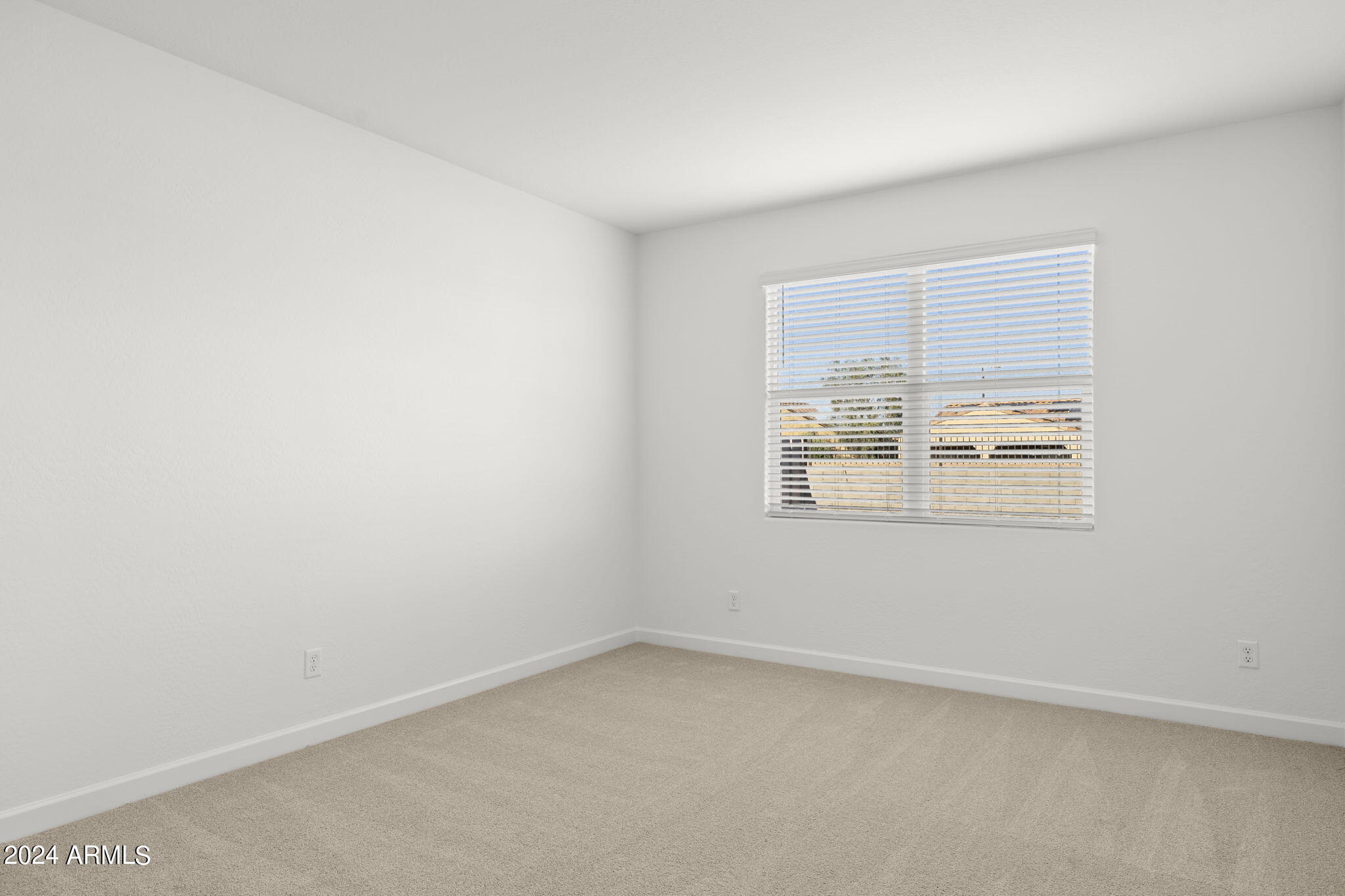 1559 S 239th Drive Property Photo 16