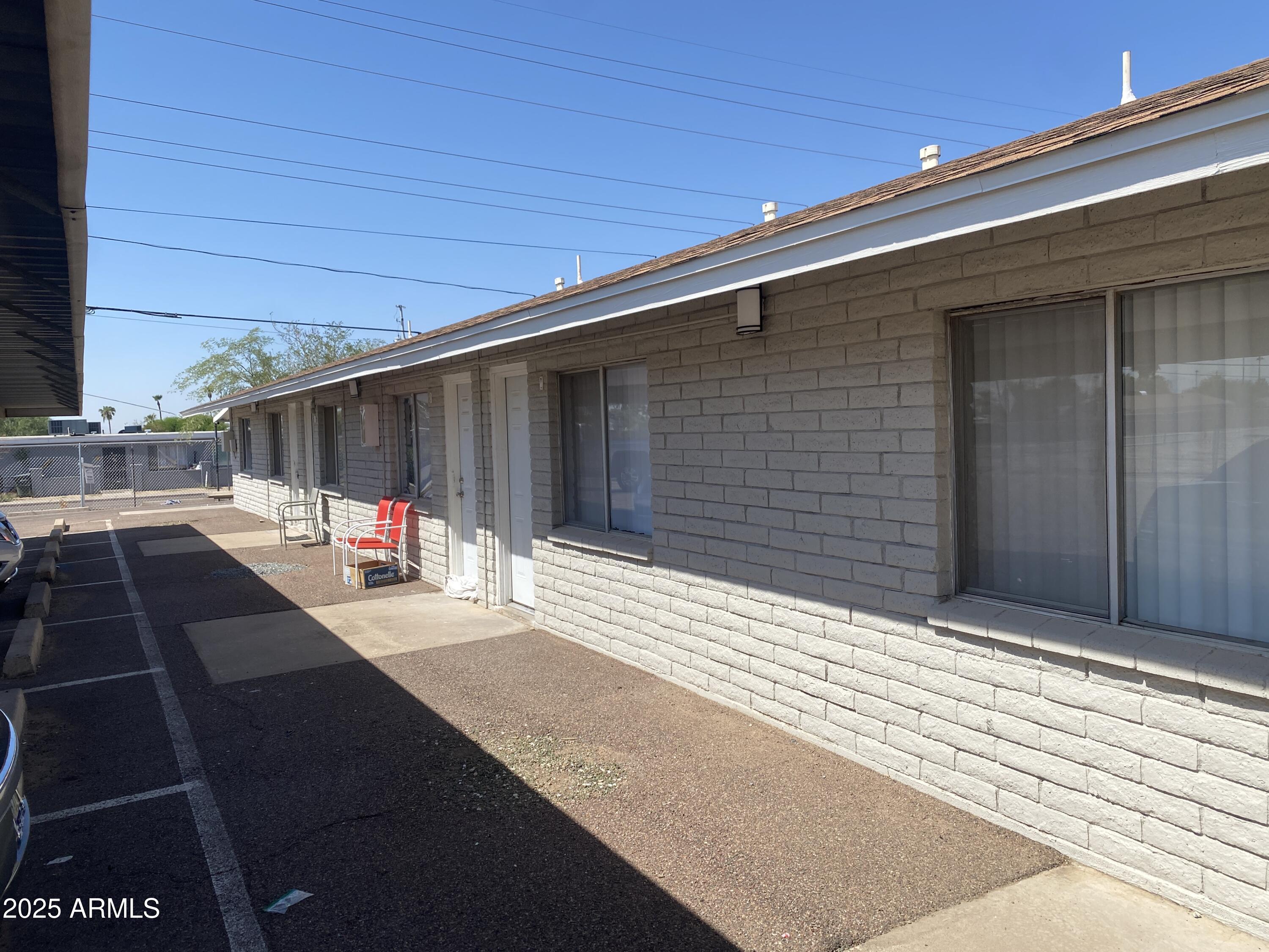 9201 N 12th Street Property Photo 4