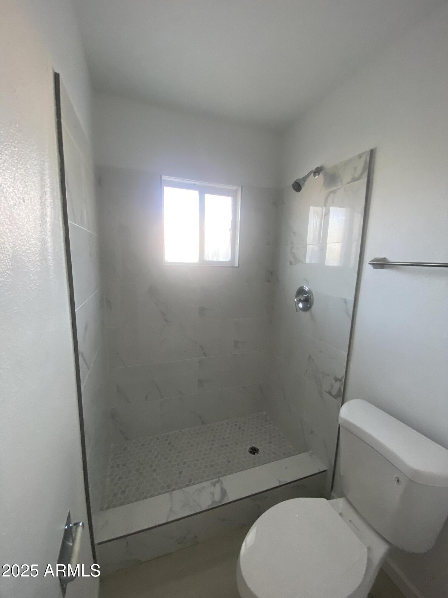 9201 N 12th Street Property Photo 9