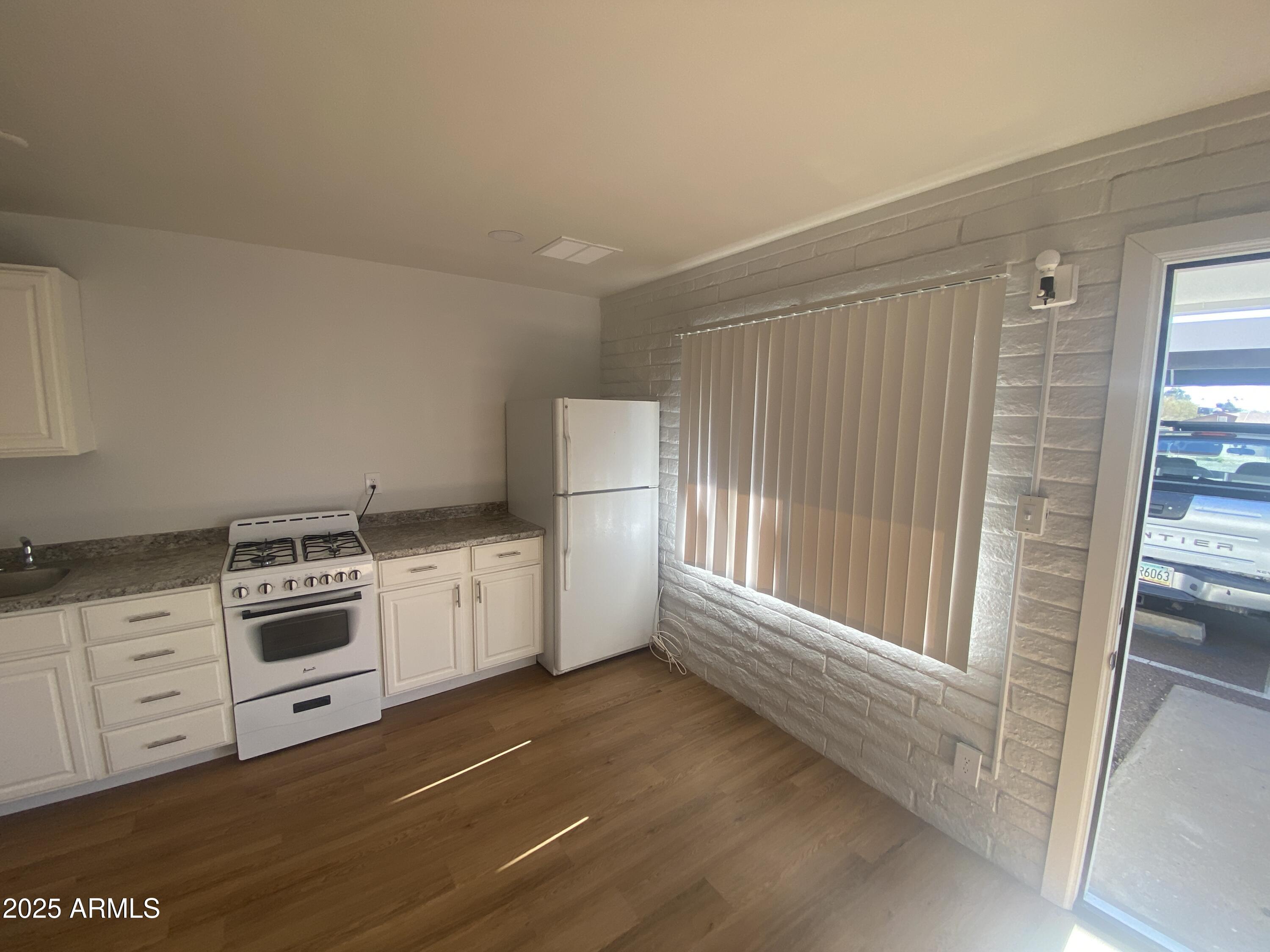 9201 N 12th Street Property Photo 18