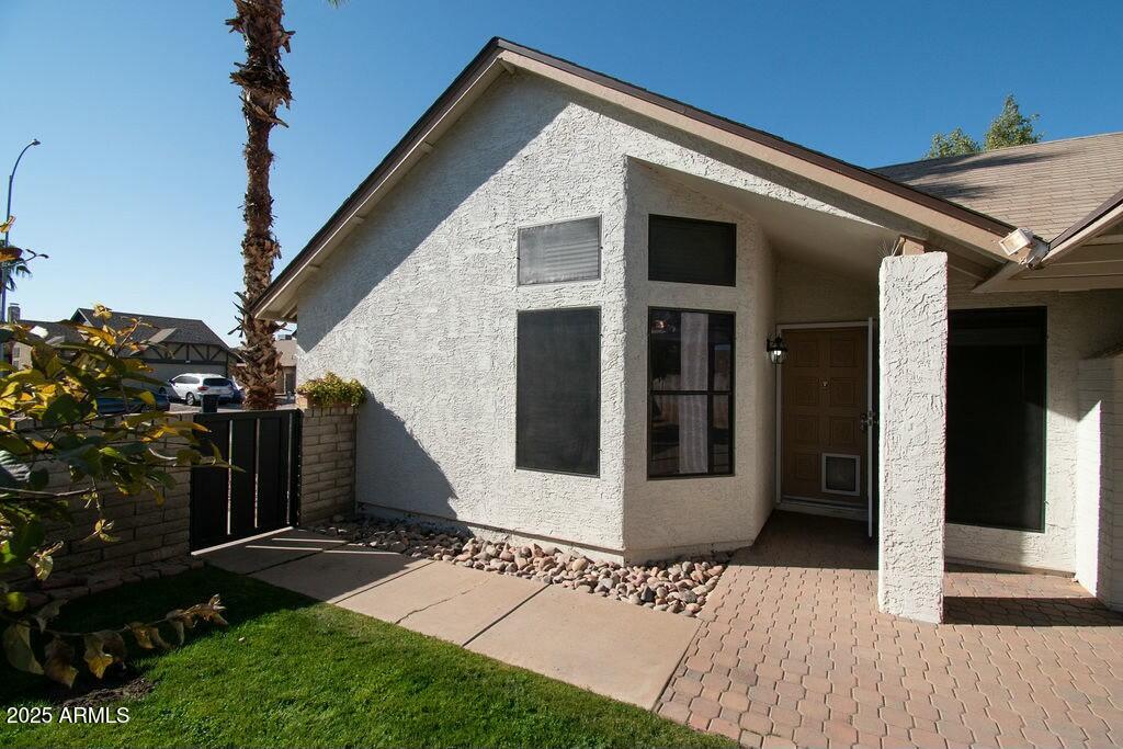 1636 E Juanita Avenue Property Photo 5