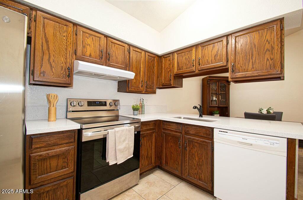 1636 E Juanita Avenue Property Photo 12
