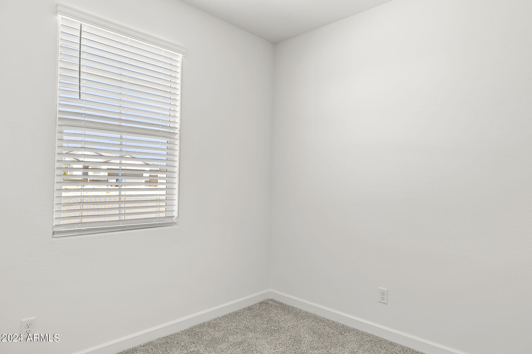 1615 S 239th Drive Property Photo 10