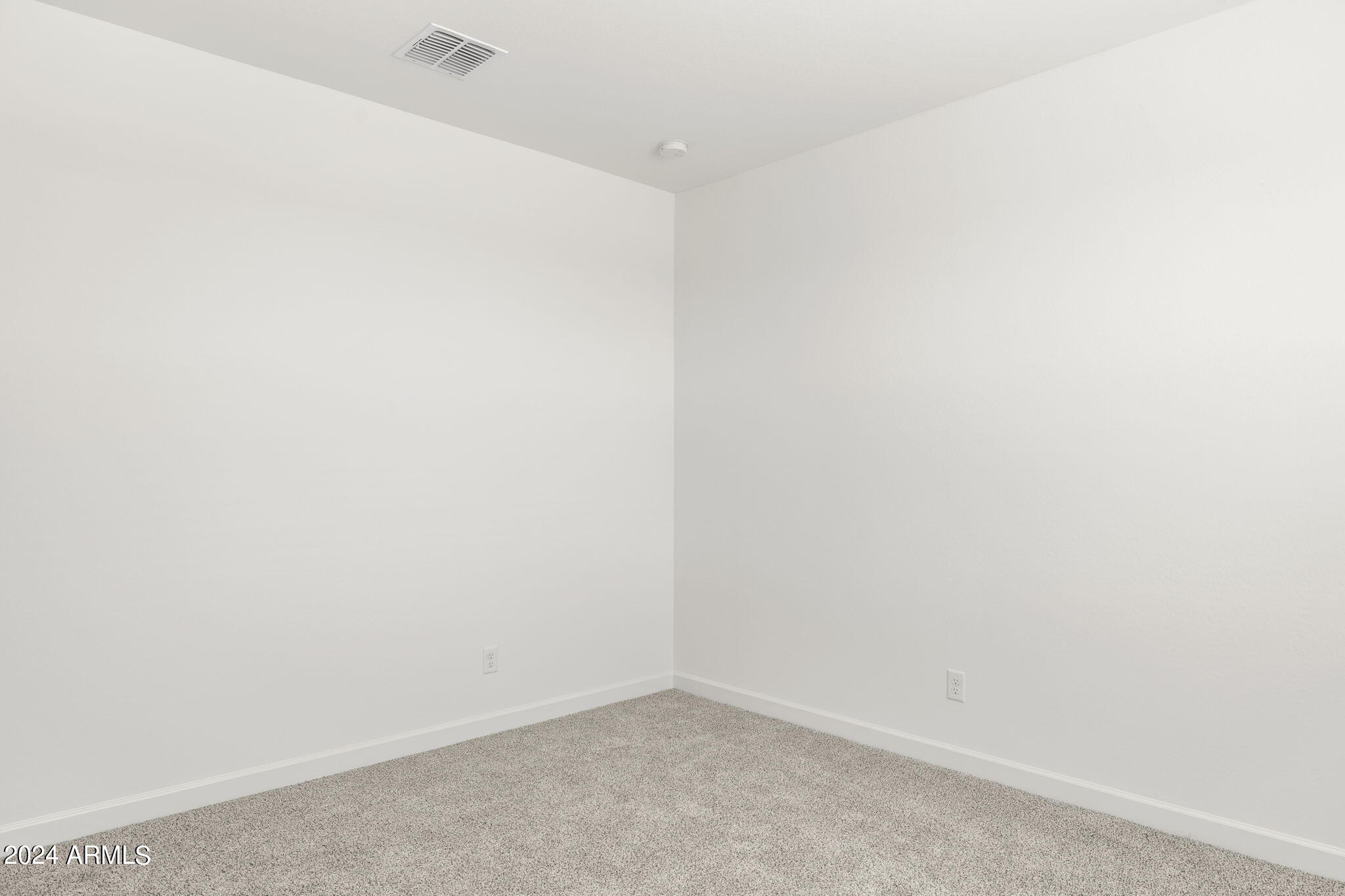 1615 S 239th Drive Property Photo 24