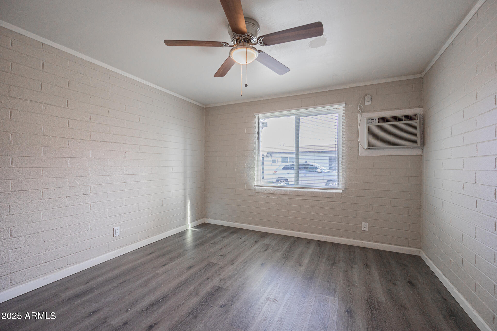 2 E Navajo Road Property Photo 10
