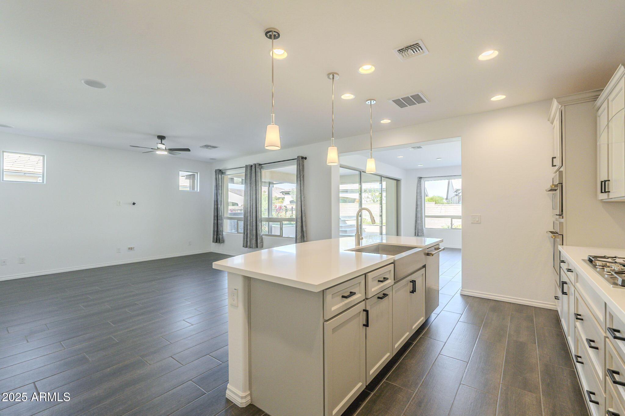 316 E Leverenz Avenue Property Photo 9
