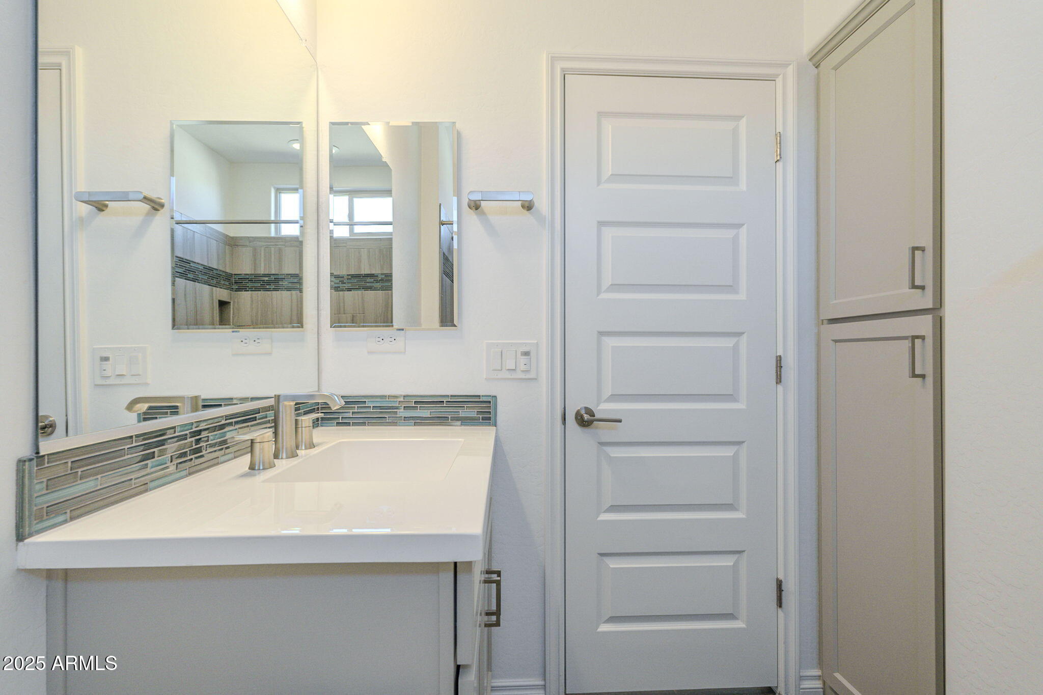 316 E Leverenz Avenue Property Photo 43