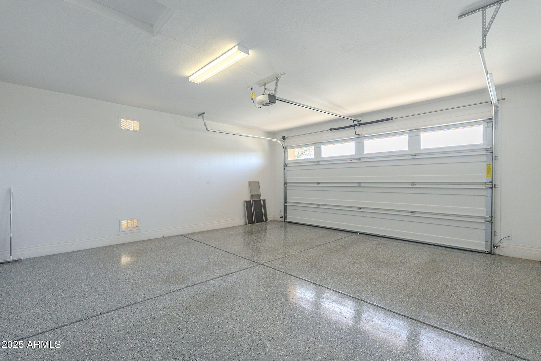 316 E Leverenz Avenue Property Photo 44