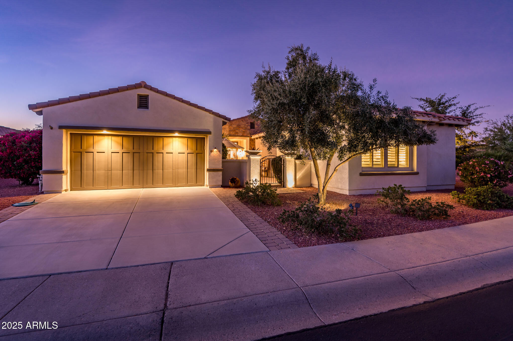 22012 N Arrellaga Drive Property Photo 4