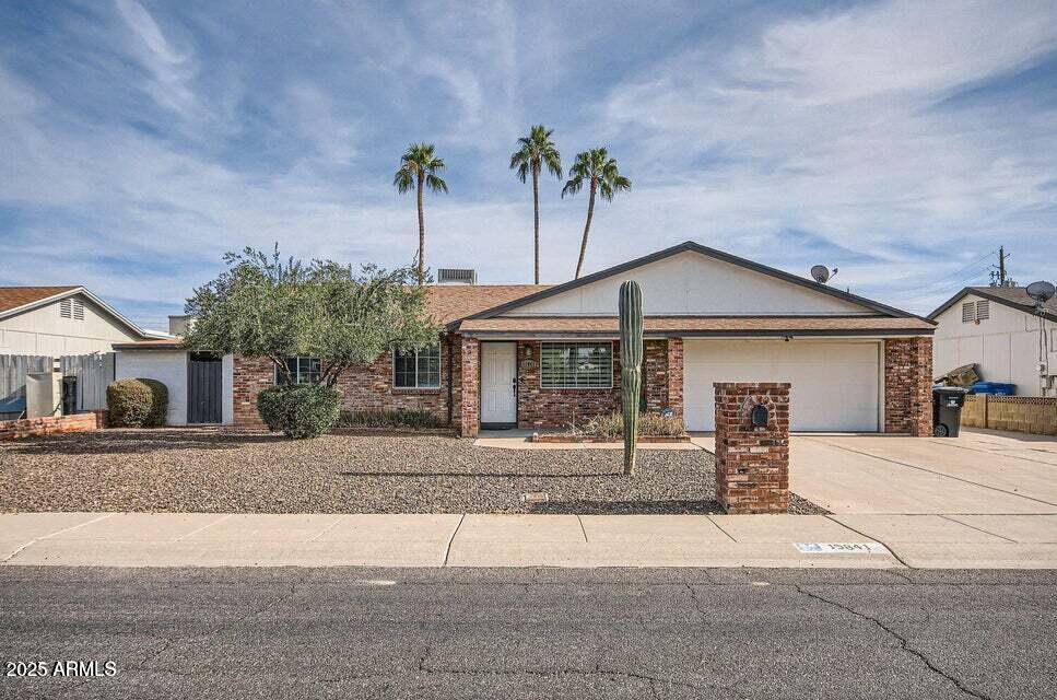 15841 N 23rd Place Property Photo 3