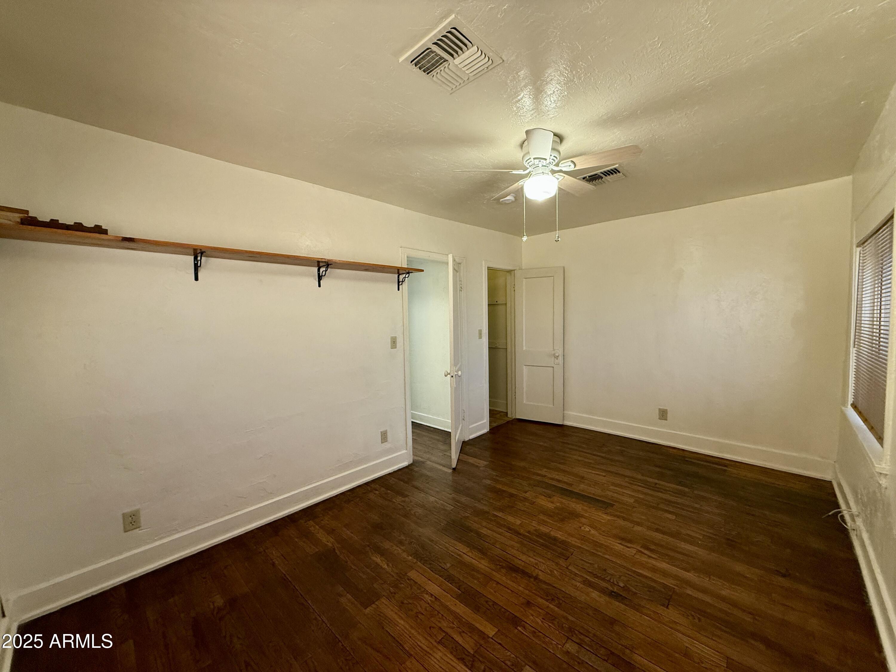 1126 E Polk Street Property Photo 19