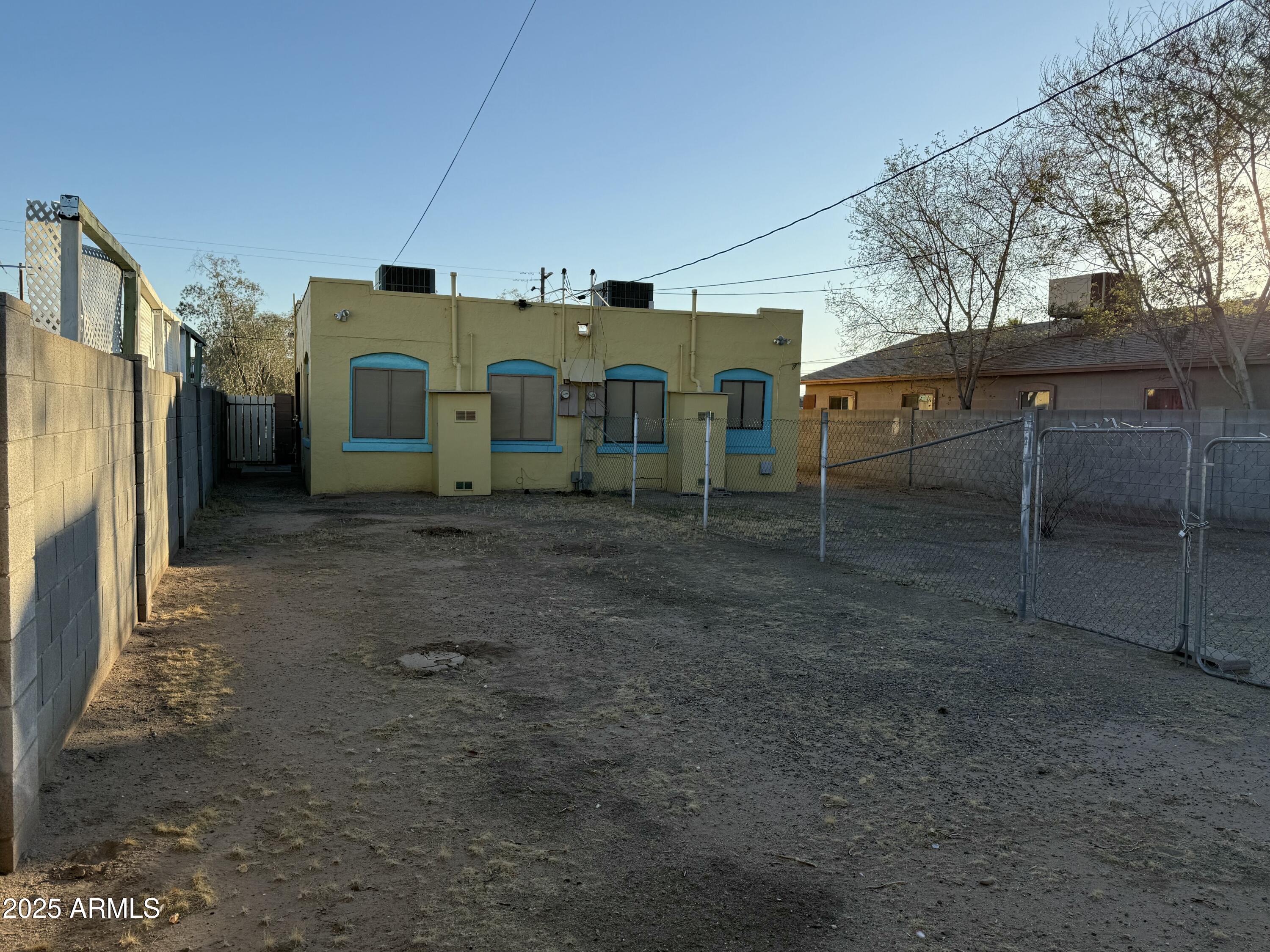 1126 E Polk Street Property Photo 20
