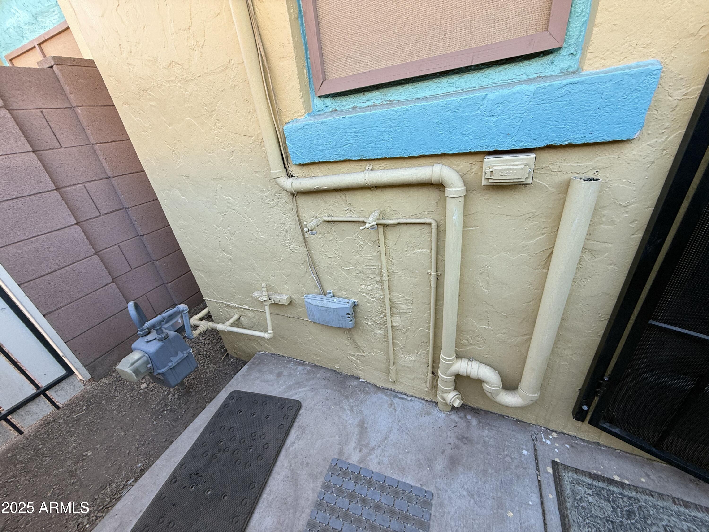 1126 E Polk Street Property Photo 22