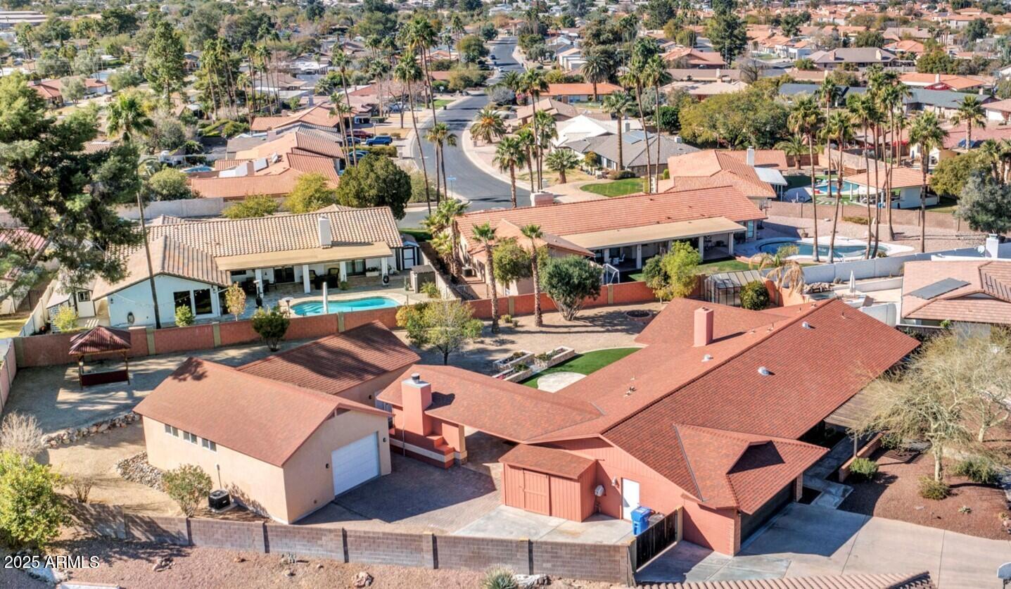 215 E Marconi Avenue Property Photo 6