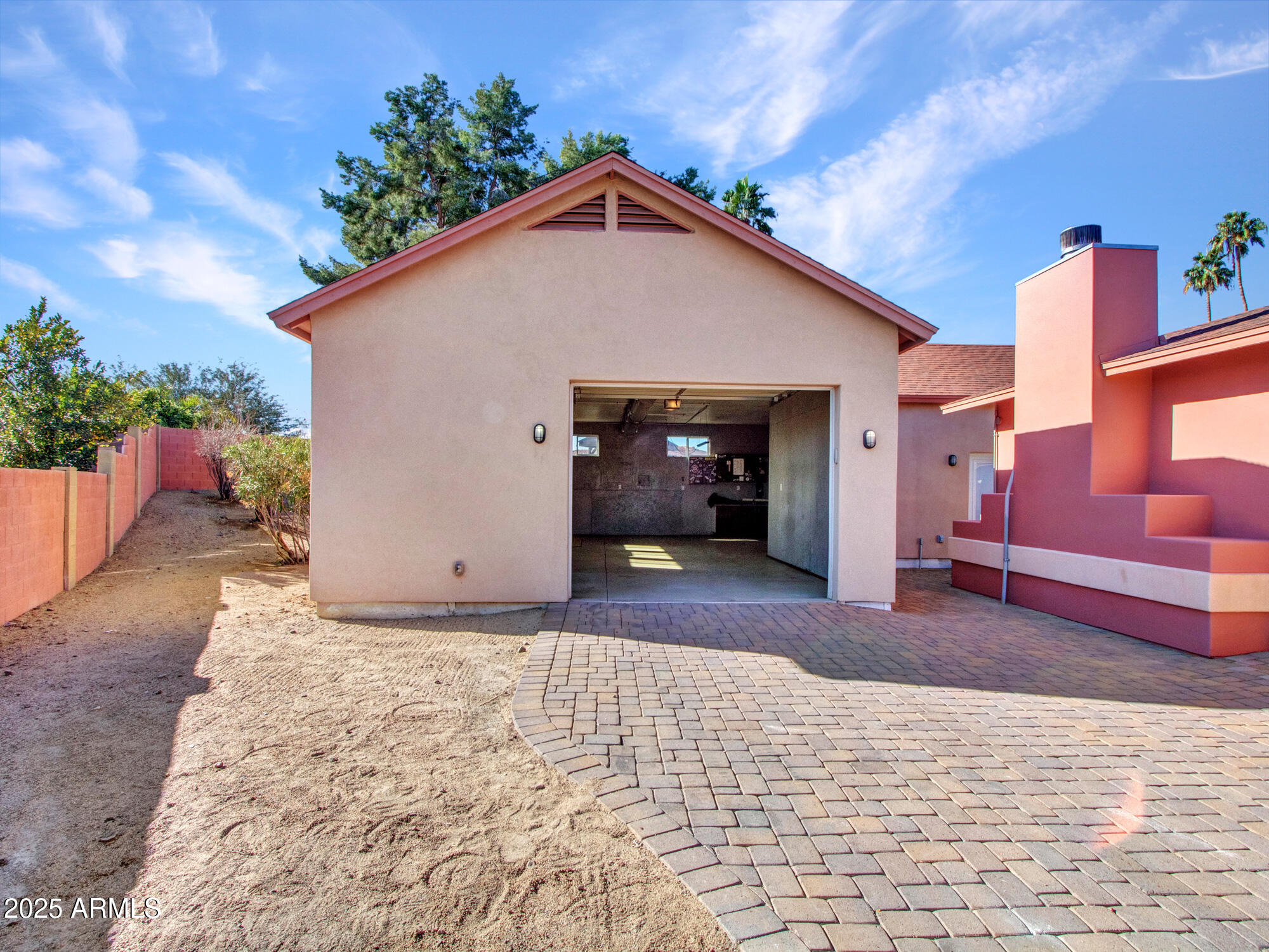 215 E Marconi Avenue Property Photo 39