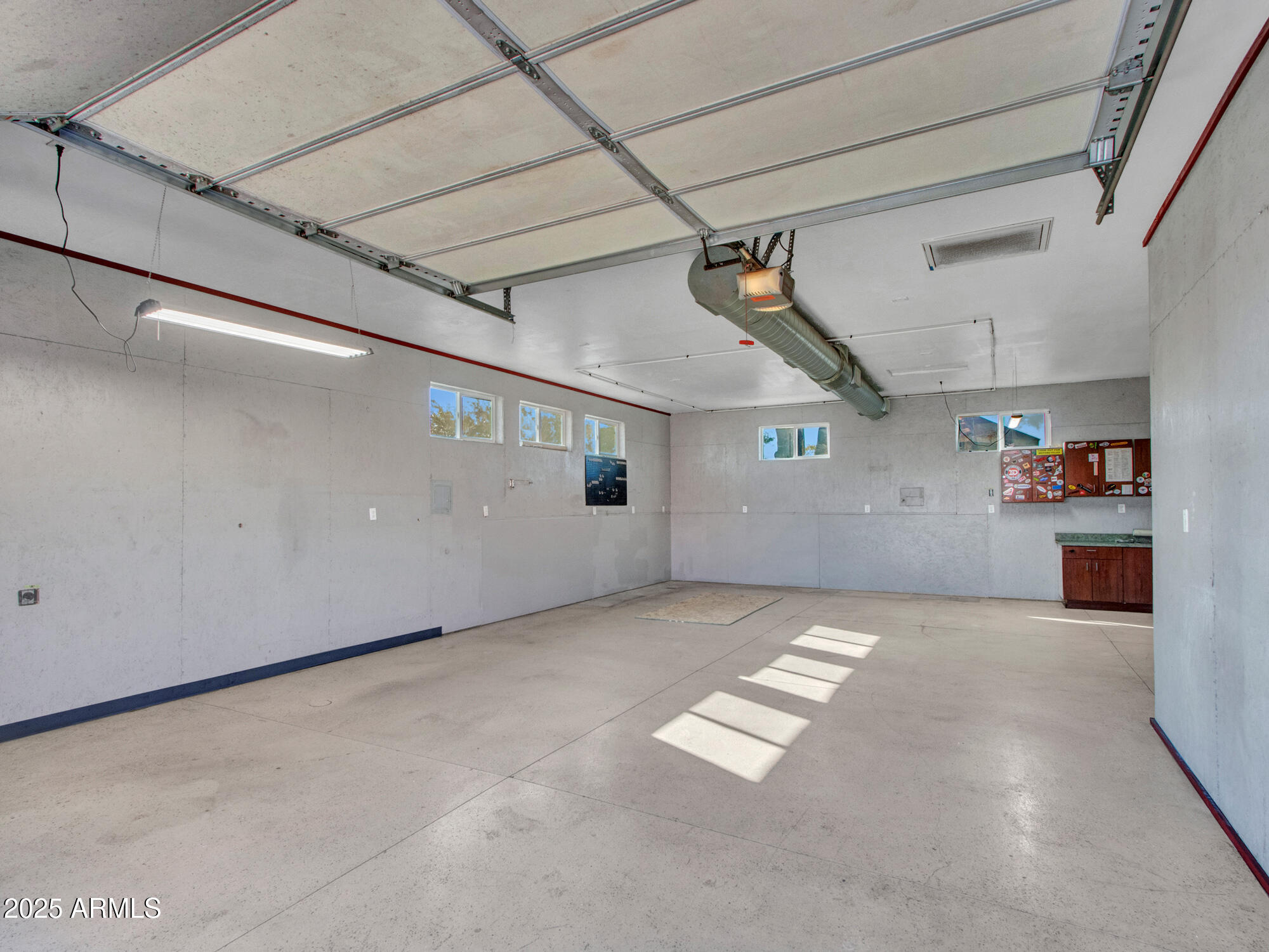 215 E Marconi Avenue Property Photo 42