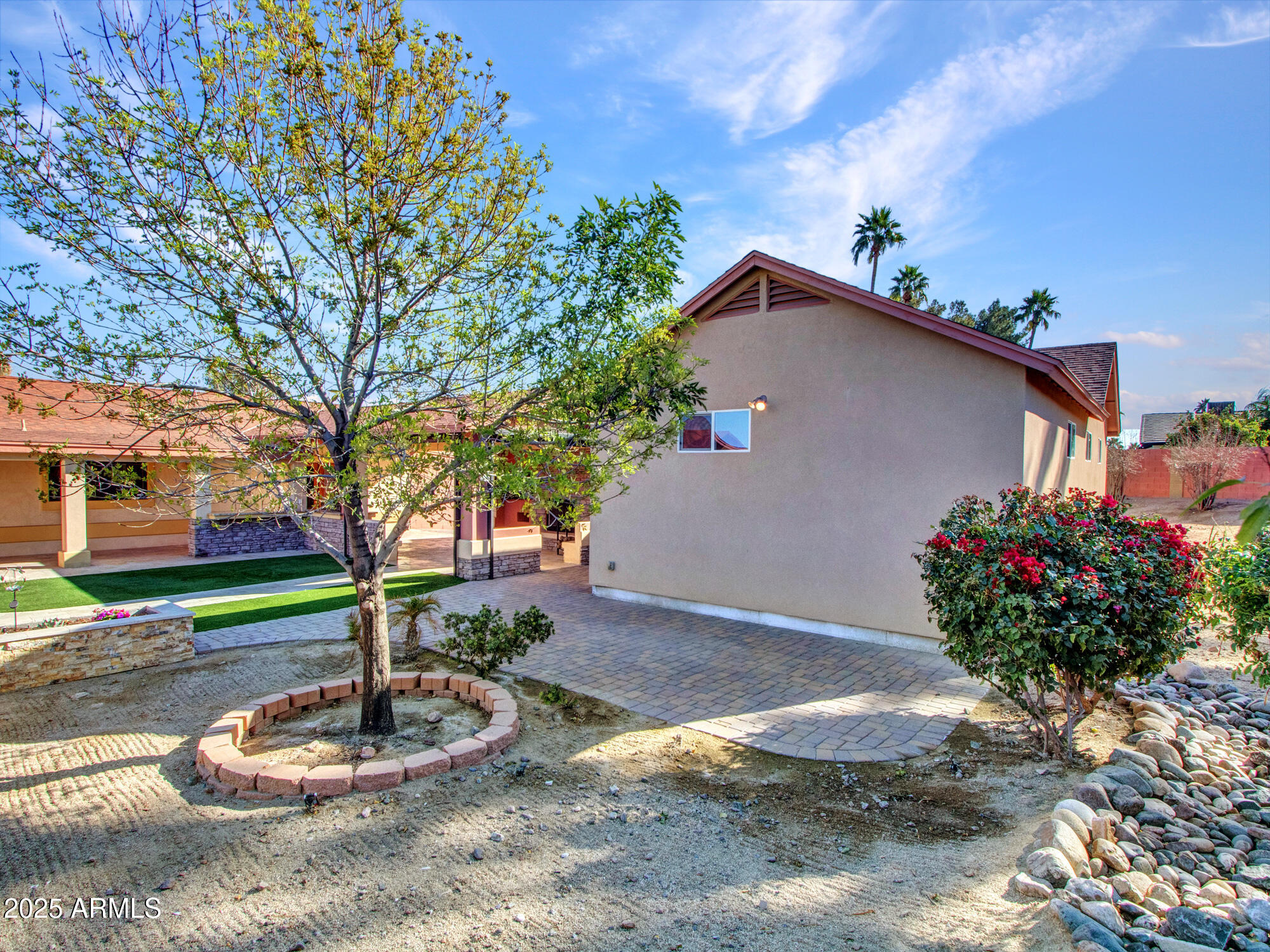 215 E Marconi Avenue Property Photo 63