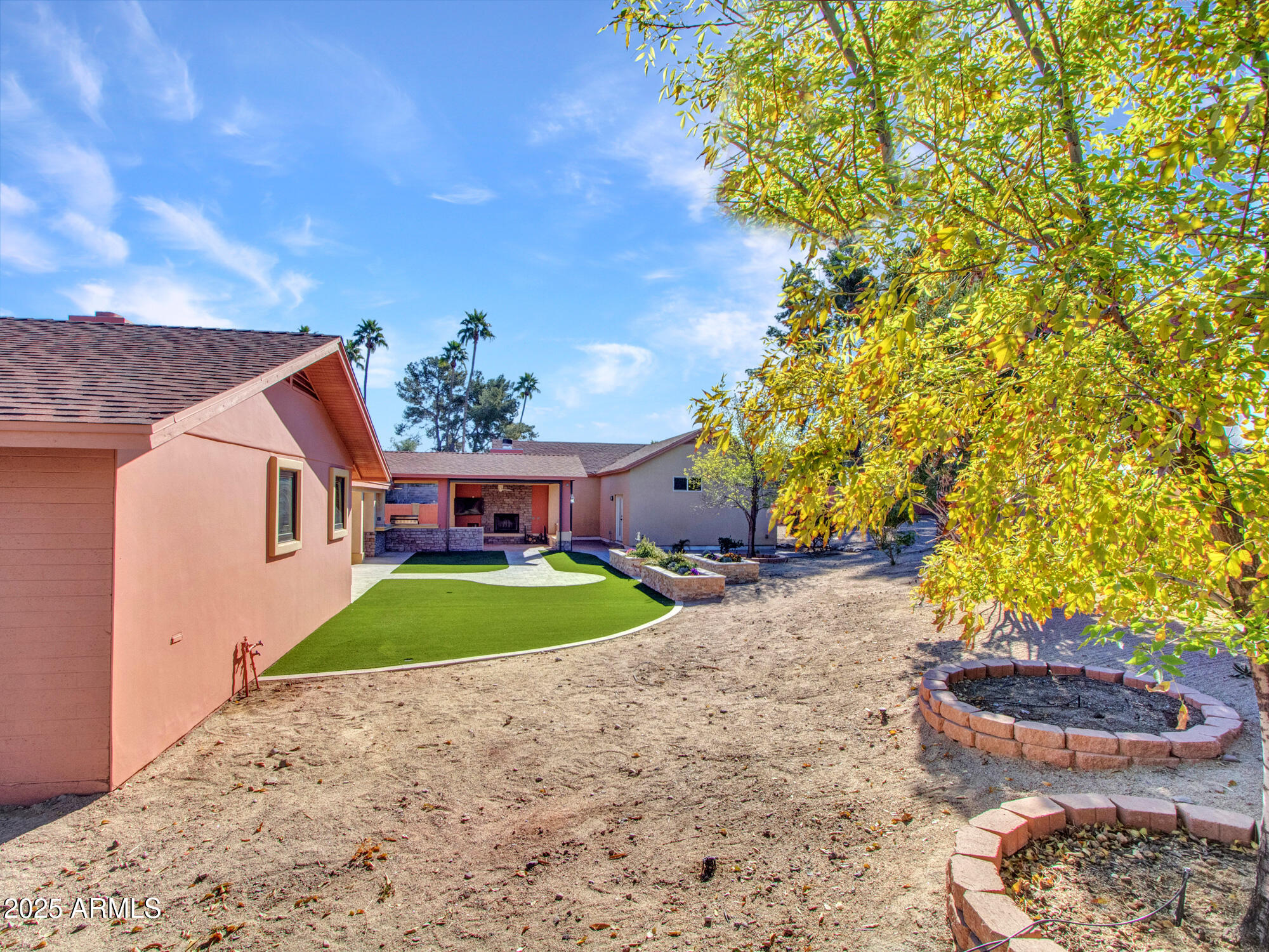 215 E Marconi Avenue Property Photo 65