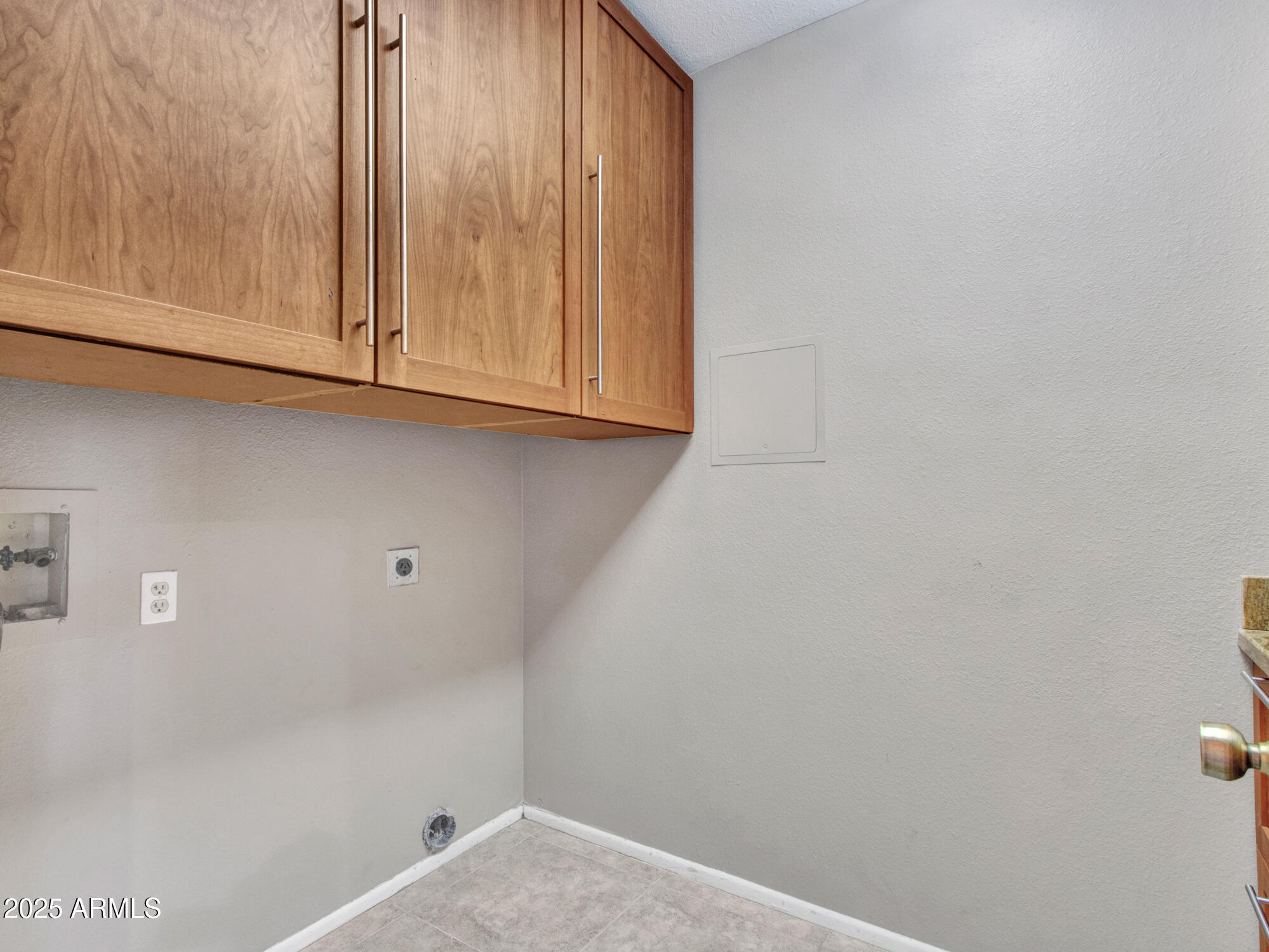 215 E Marconi Avenue Property Photo 79