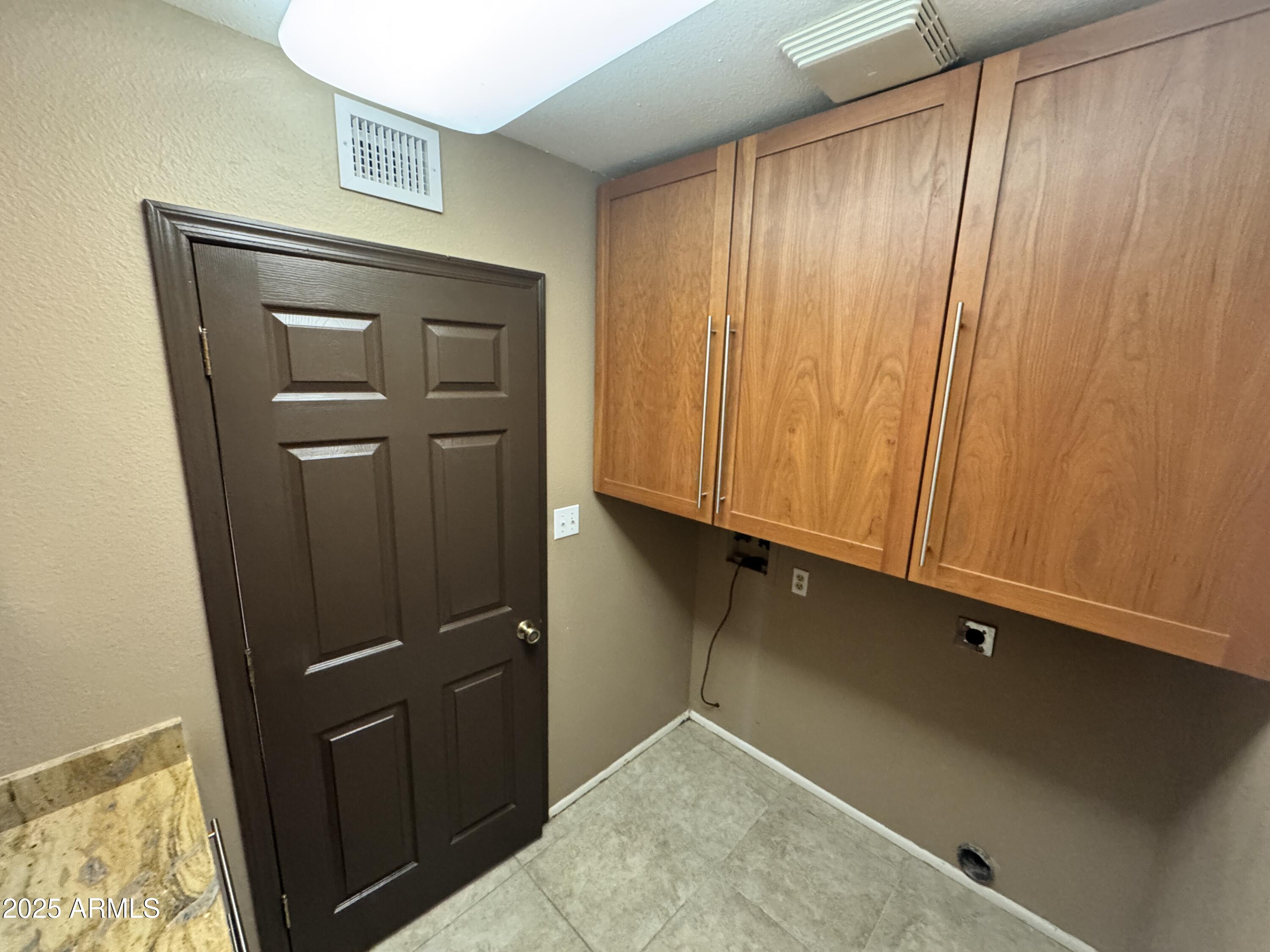 215 E Marconi Avenue Property Photo 80