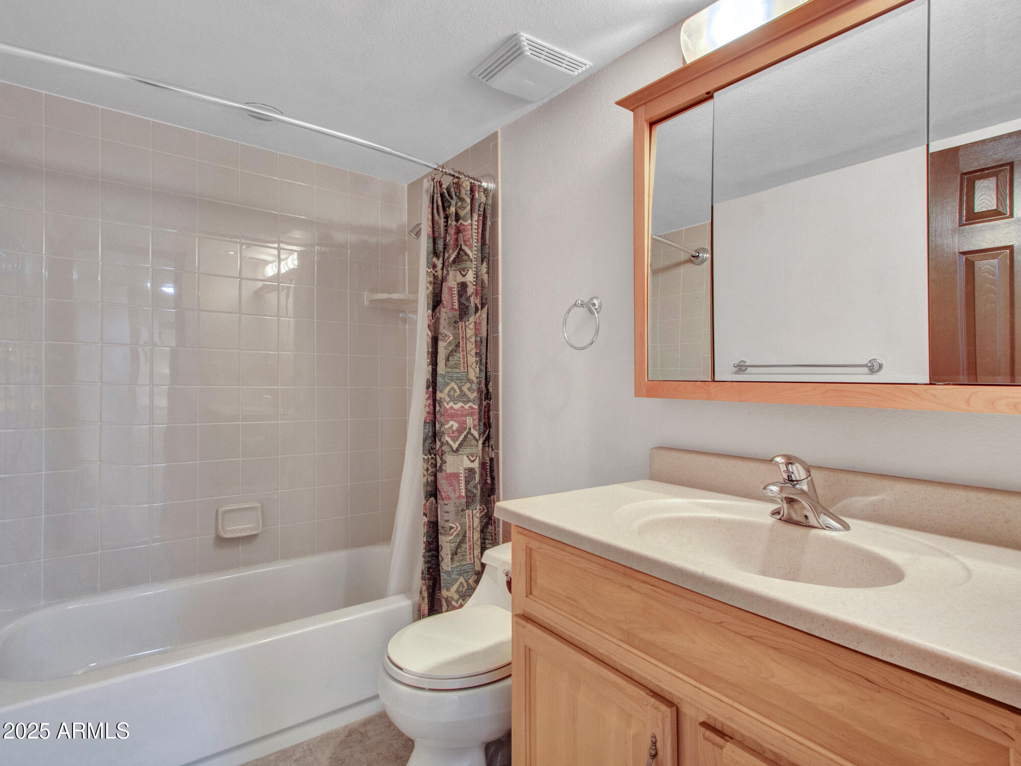 215 E Marconi Avenue Property Photo 85