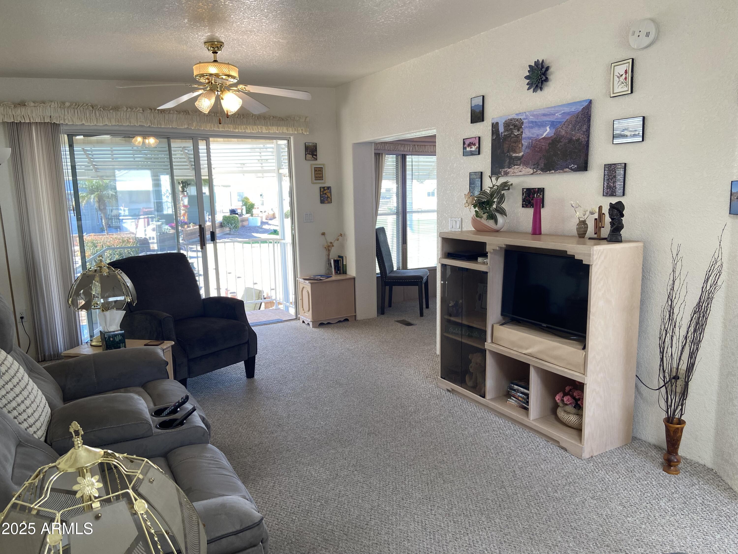 2271 S Seminole Drive Property Photo 6